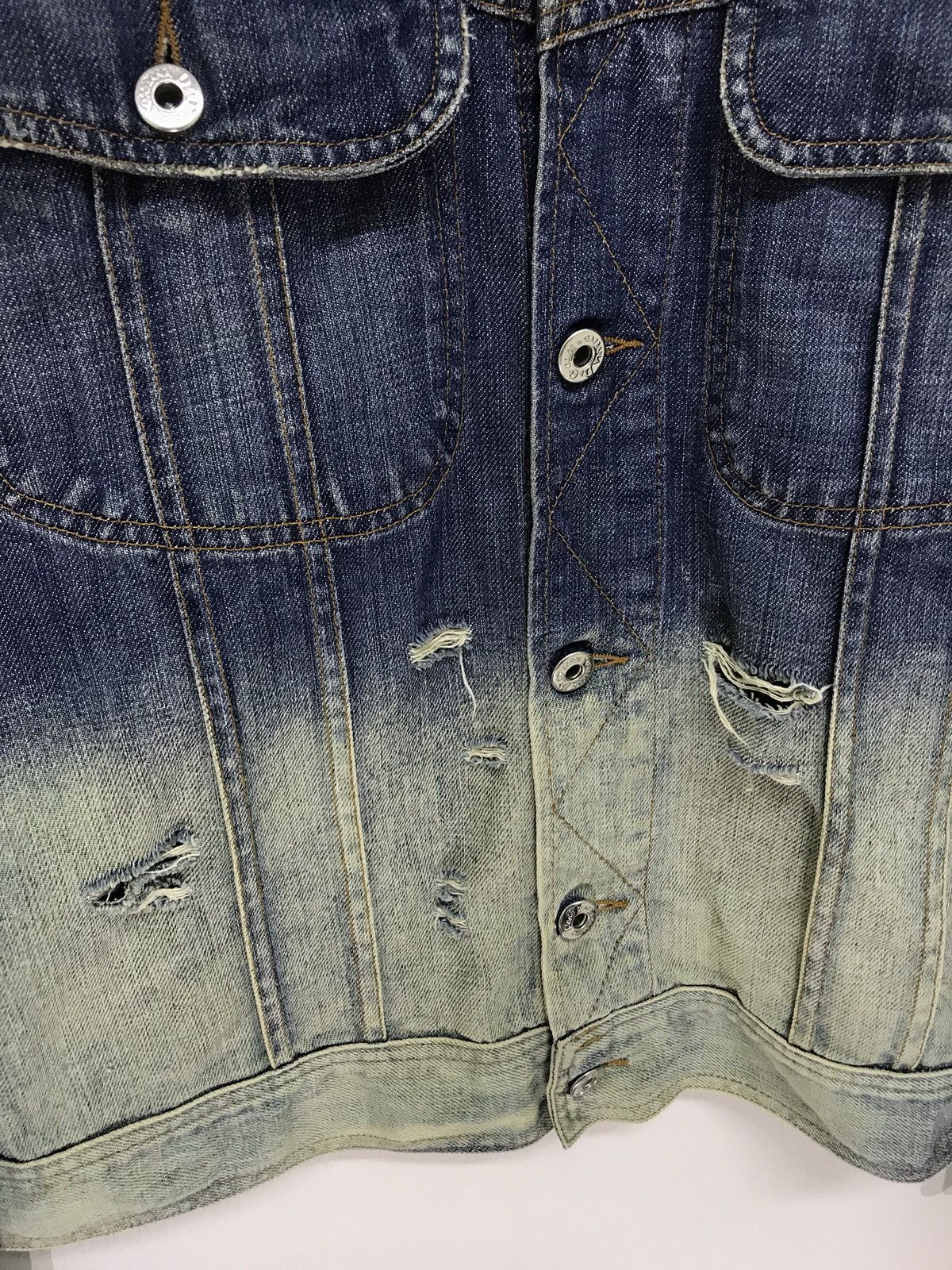 Dolce & Gabbana D&G Dolce & Gabbana Distressed Denim Jacket Two Tone 6🟩3 Size US M / EU 48-50 / 2 - 3 Thumbnail