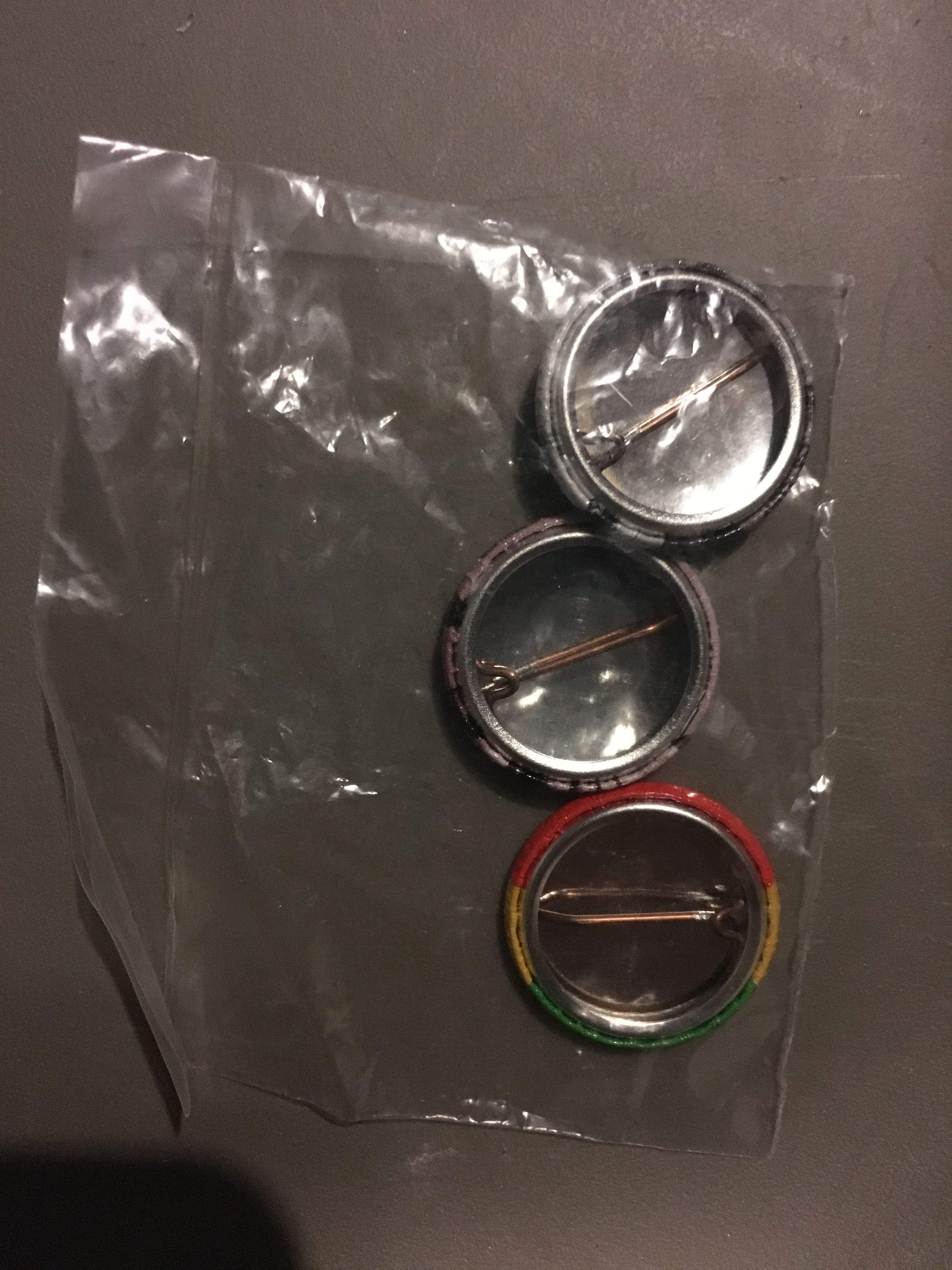 Supreme Supreme x Wackies Sugar Minott Pin Set Size ONE SIZE - 2 Thumbnail