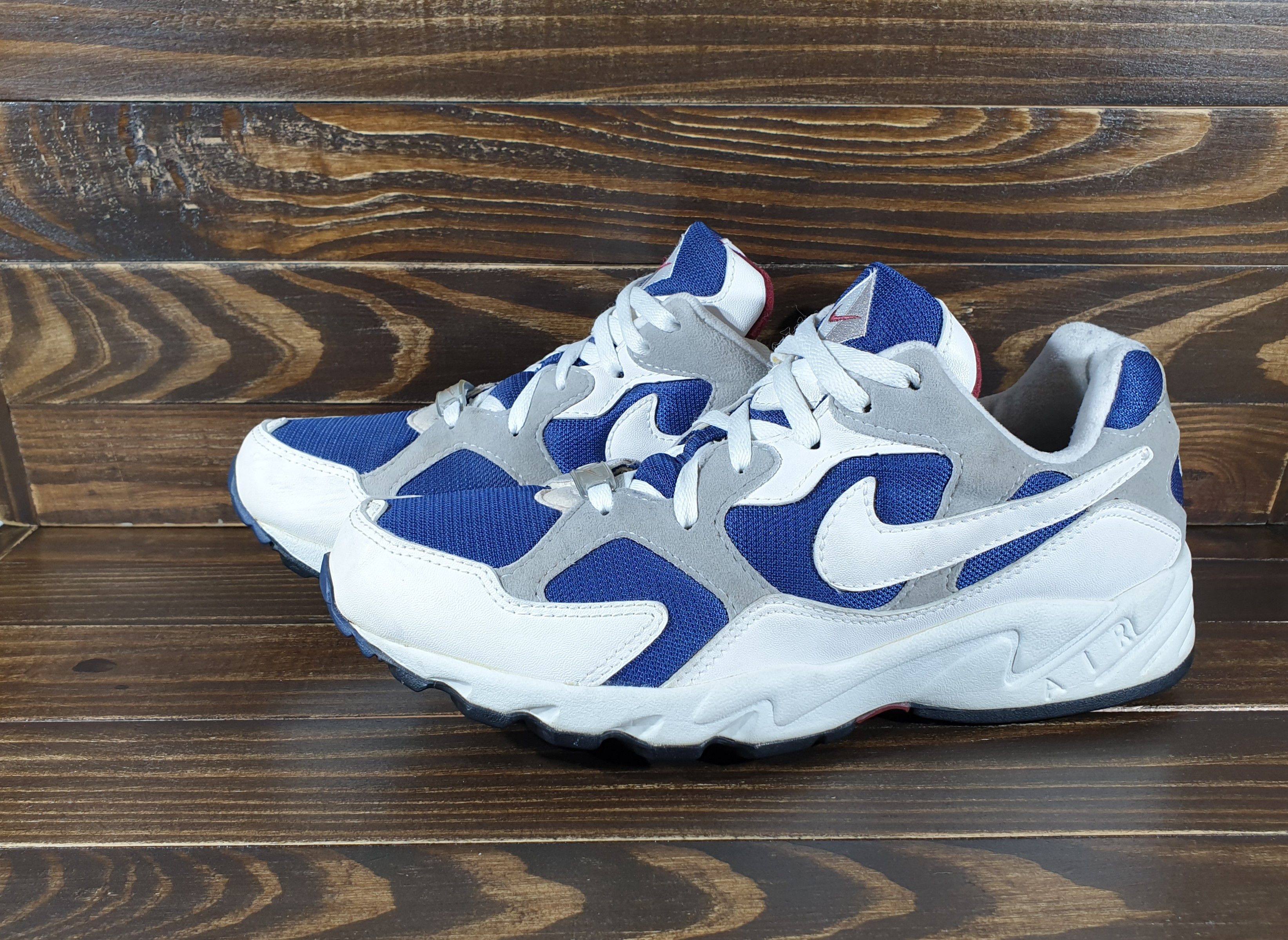 Nike Vintage Nike Air Equator 1996 Mens Sneakers Retro Very Rare Size US 9 / EU 42 - 5 Thumbnail