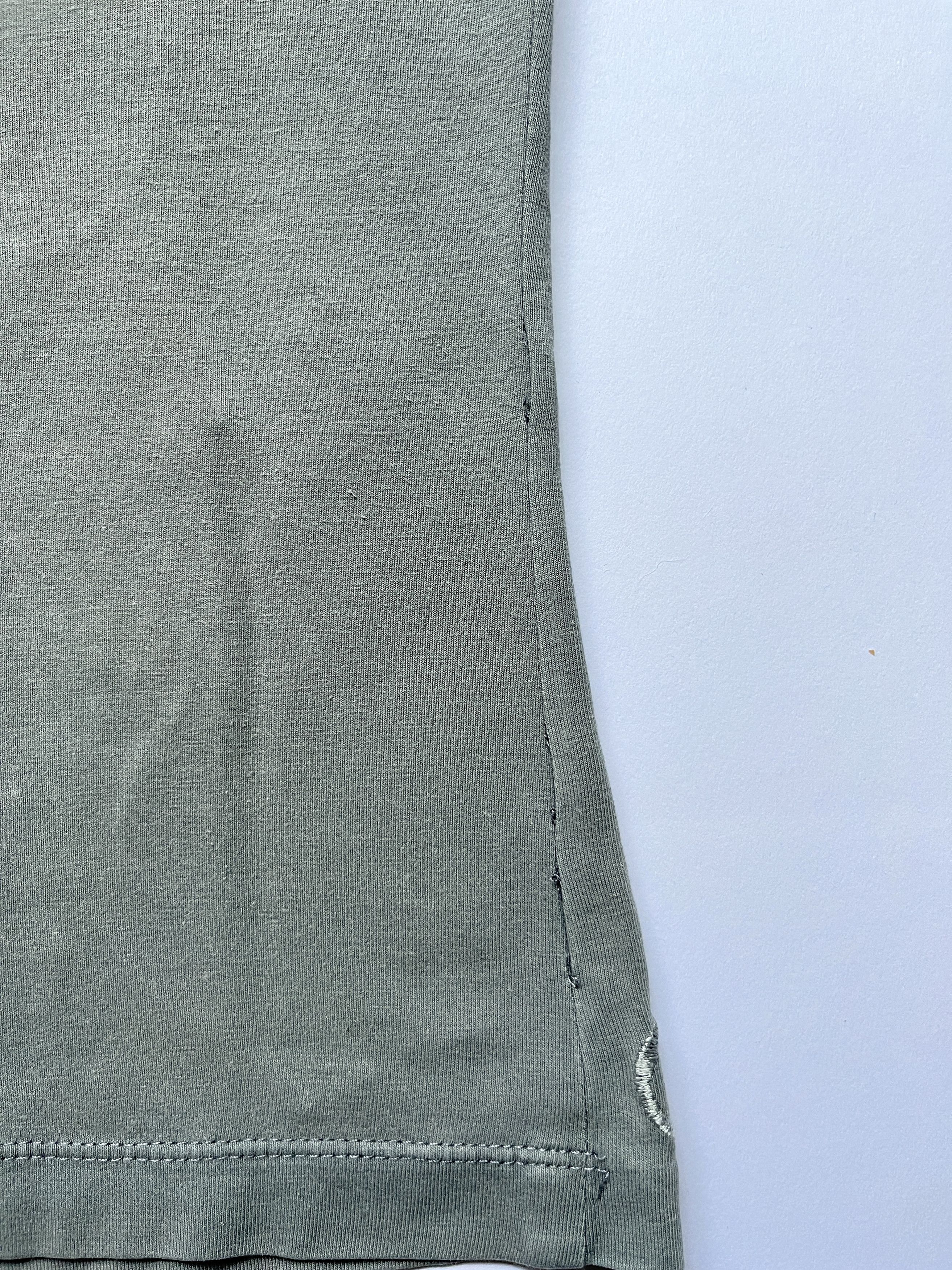 Alexander McQueen ⚡️QUICK SALE⚡️1990s' Alexander McQueen Grey Tshirt Size L / US 10 / IT 46 - 3 Thumbnail