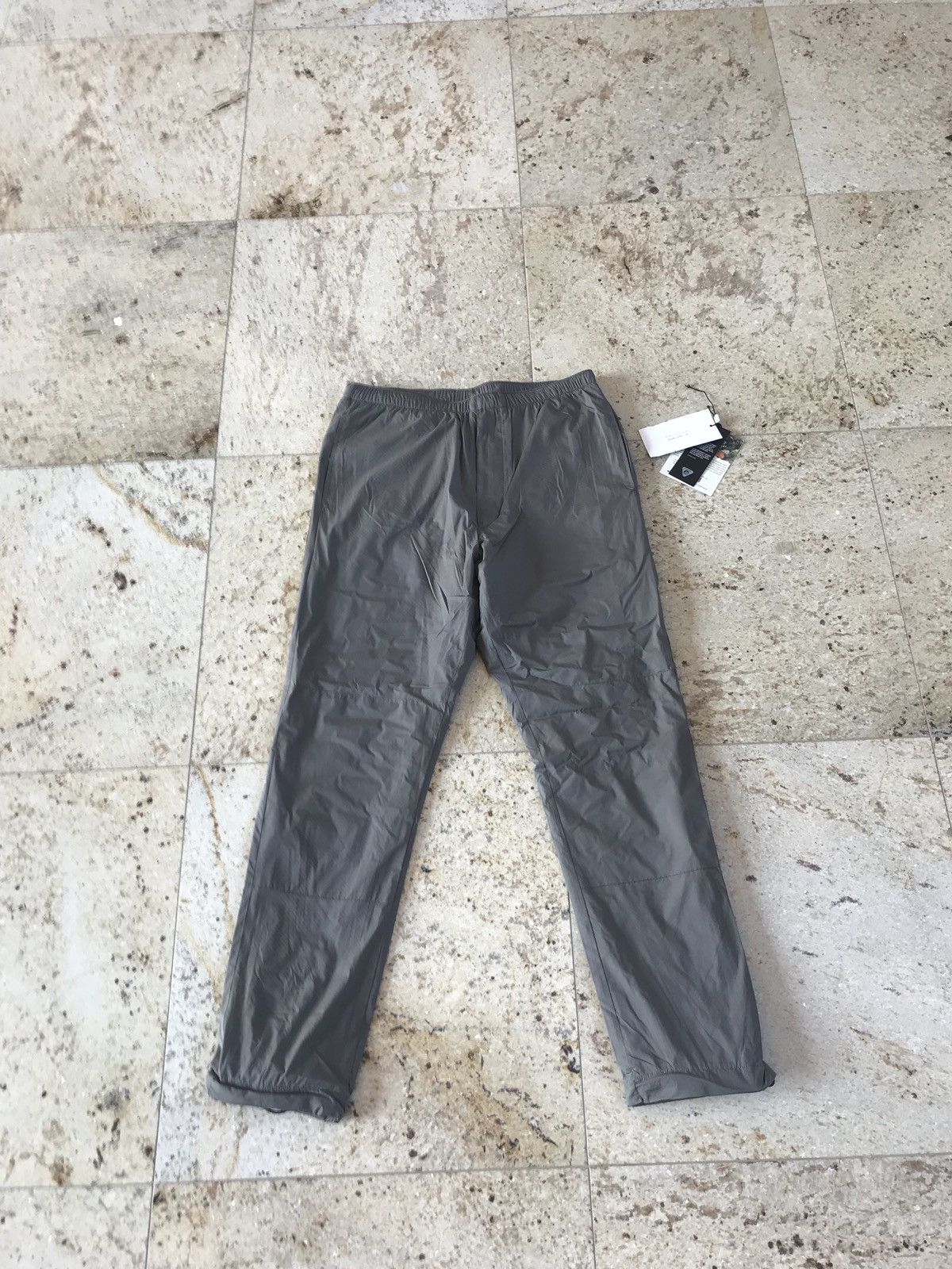 N.Hoolywood 952-CP01 Nylon Pants in Khaki x Wild Things Size US 30 / EU 46 - 1 Thumbnail