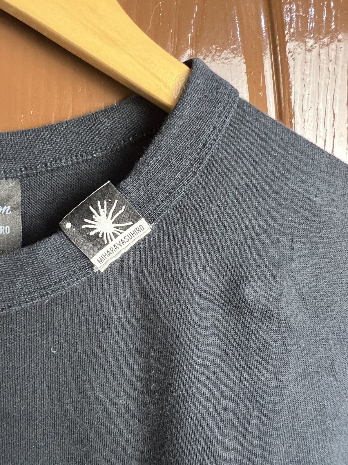 GU × Maison MIHARA YASUHIRO 🔥Miharayasuhiro x Gu Good Inspiration Tees Size US L / EU 52-54 / 3 - 6 Thumbnail