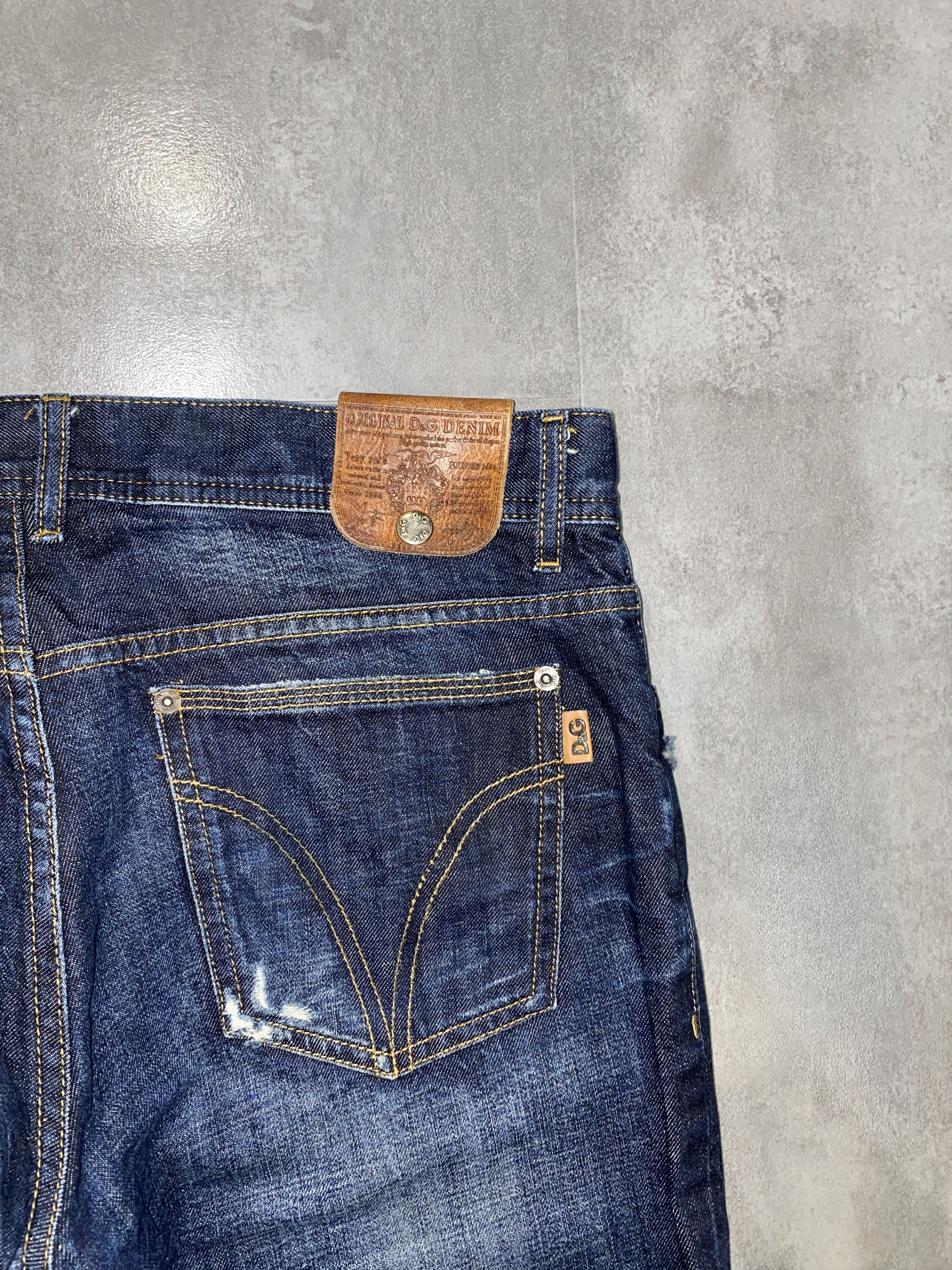 Dolce & Gabbana Dolce & Gabbana Distressed Indigo Denim Pants Size US 32 / EU 48 - 11 Thumbnail