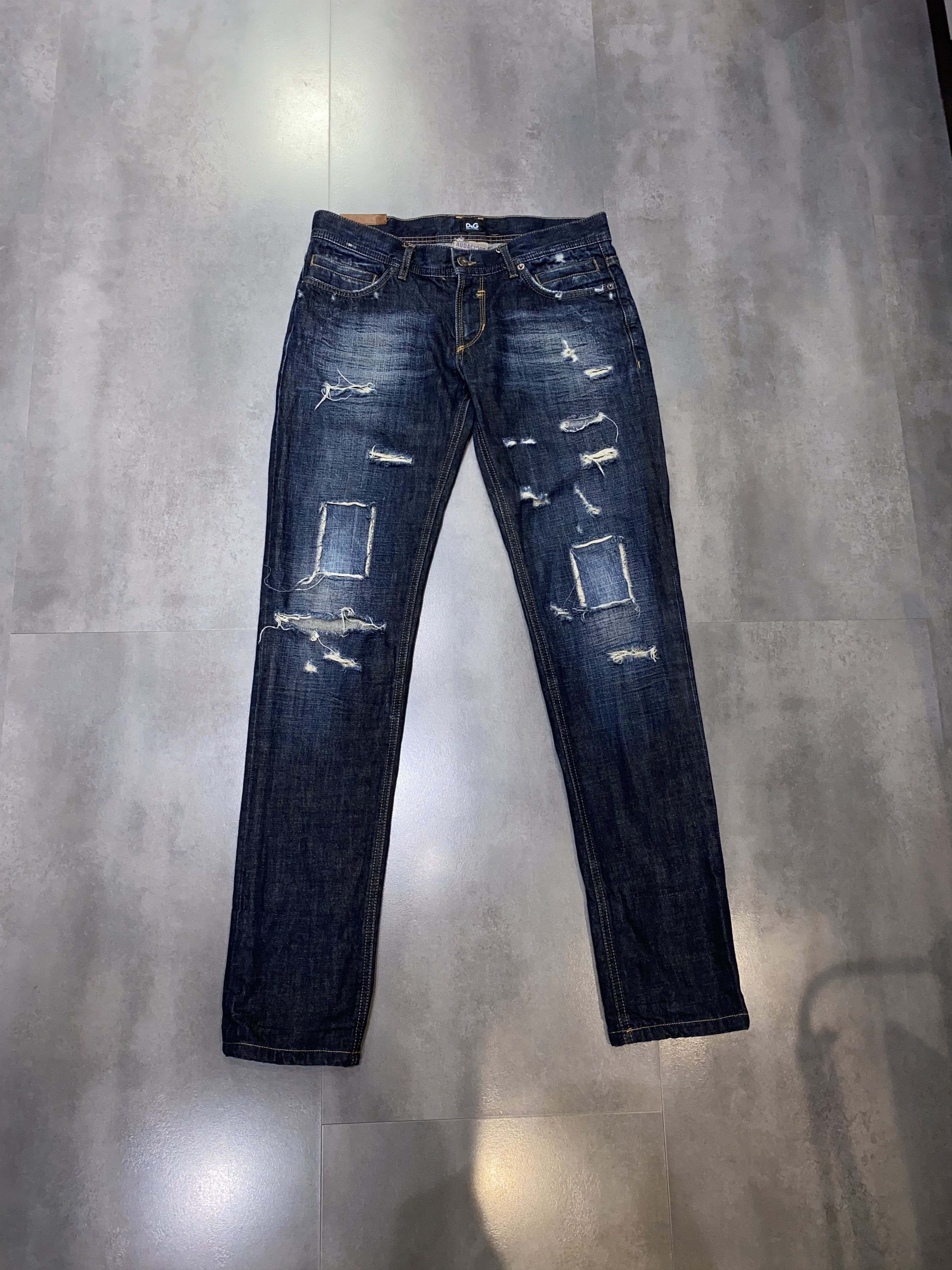 Dolce & Gabbana Dolce & Gabbana Distressed Indigo Denim Pants Size US 32 / EU 48 - 1 Thumbnail