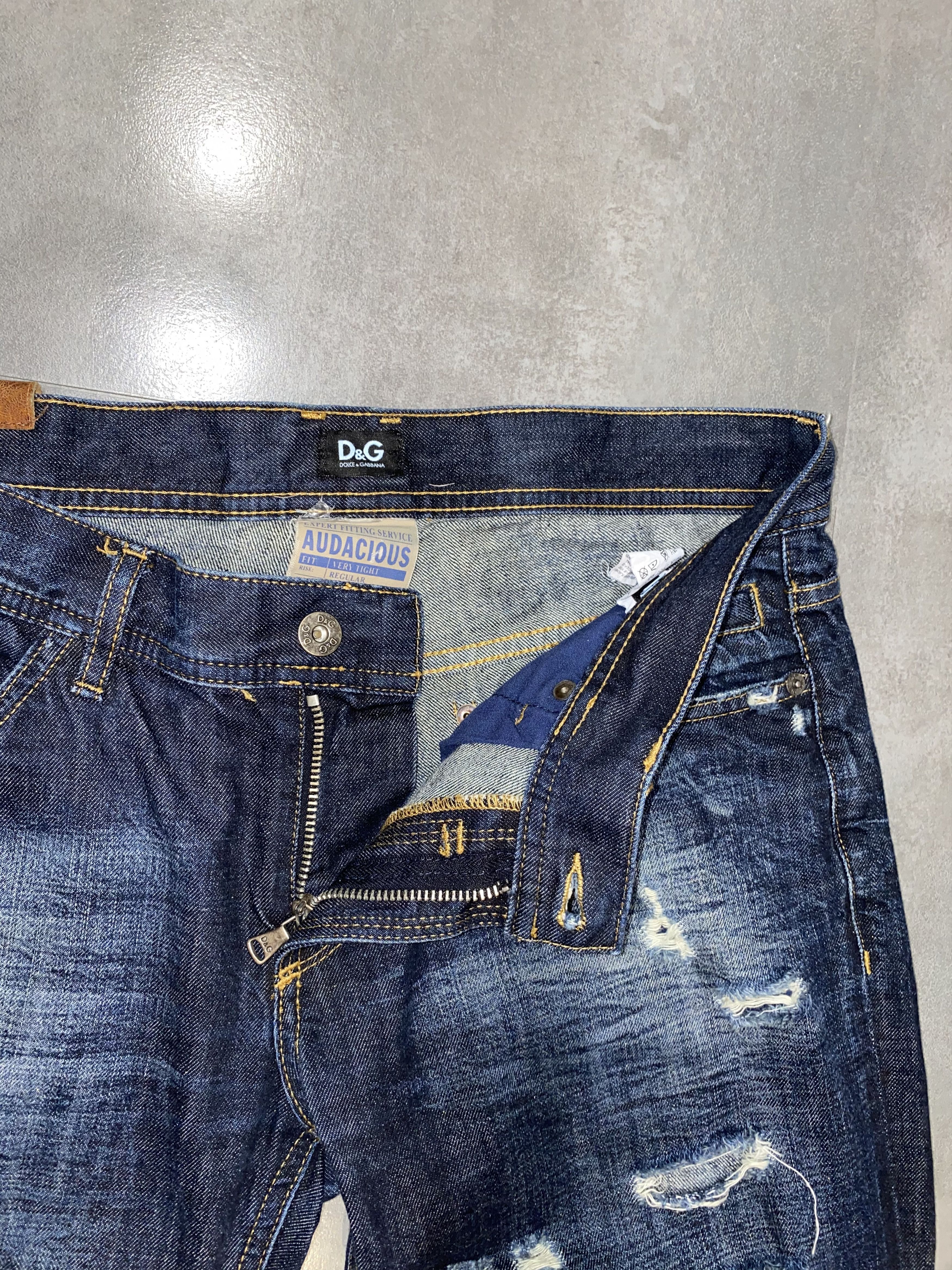Dolce & Gabbana Dolce & Gabbana Distressed Indigo Denim Pants Size US 32 / EU 48 - 14 Thumbnail