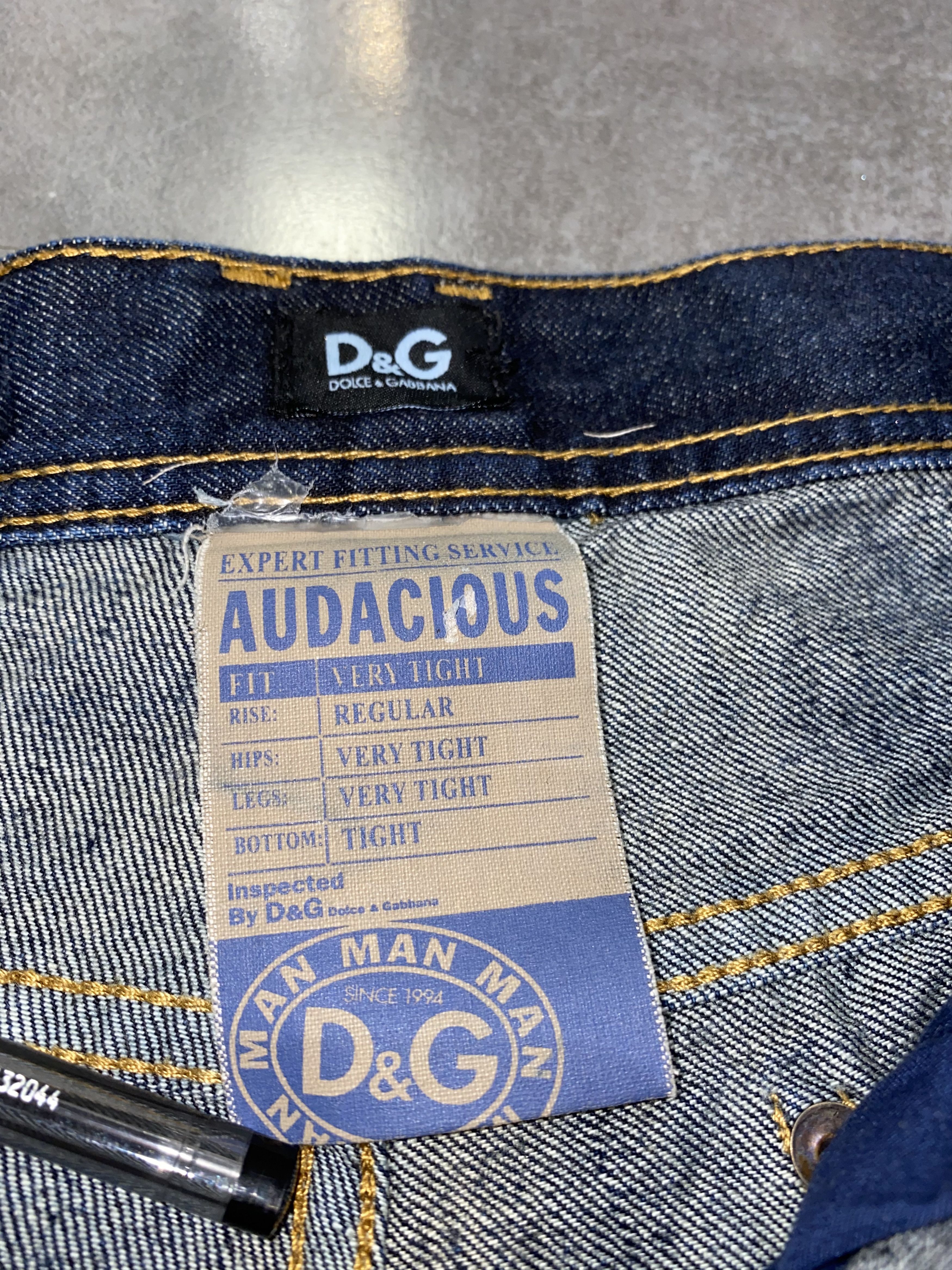 Dolce & Gabbana Dolce & Gabbana Distressed Indigo Denim Pants Size US 32 / EU 48 - 15 Thumbnail