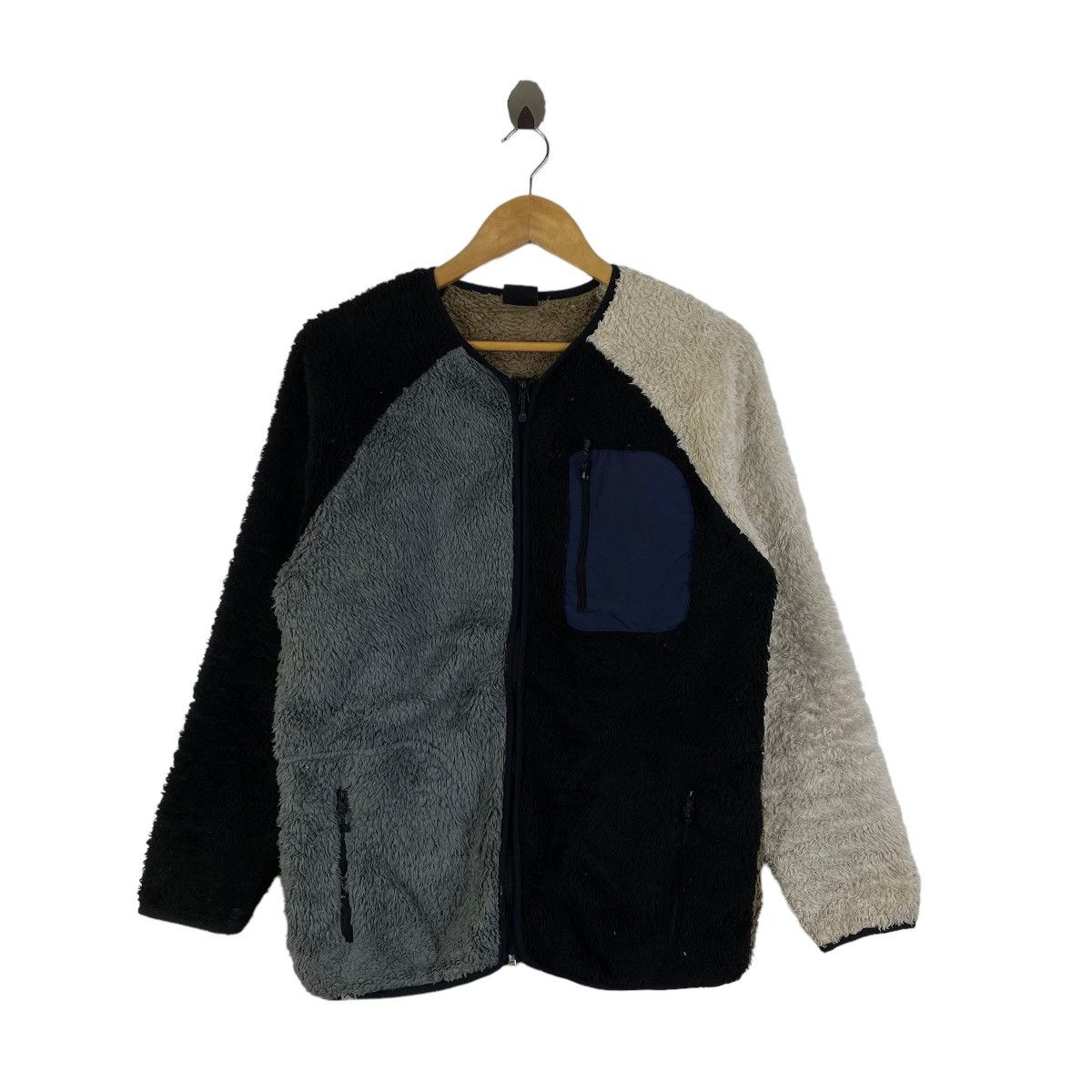 image of Outdoor Life x Vintage Fieldcore Classic Retro-X Outdoor Sport Fleece Sweatshirt in Black (Size Med
