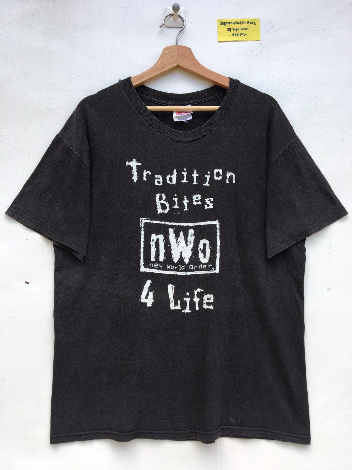 Vintage Vintage New World Order Wrestling Tshirt WWE Size US L / EU 52-54 / 3 - 2 Thumbnail