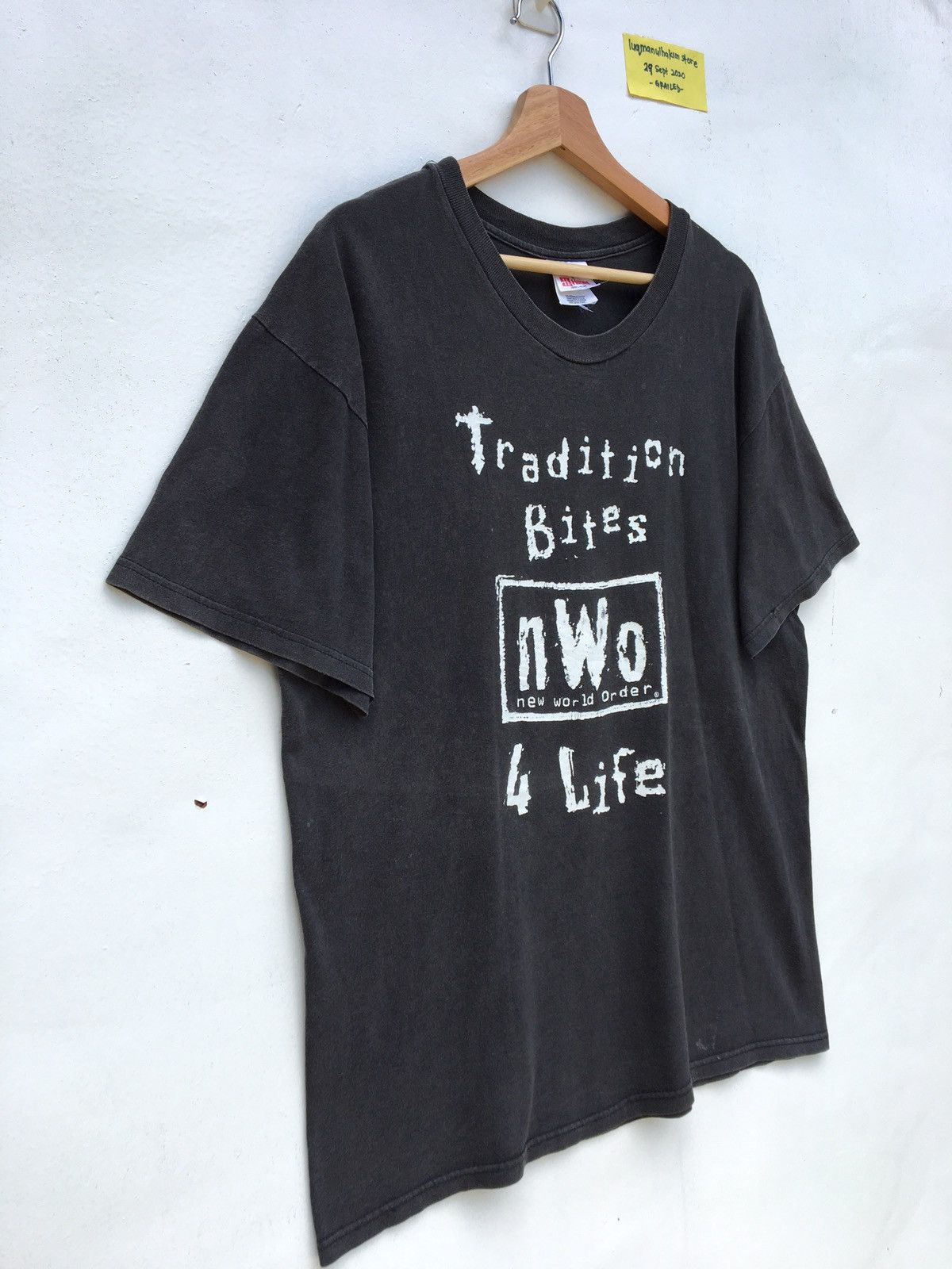 Vintage Vintage New World Order Wrestling Tshirt WWE Size US L / EU 52-54 / 3 - 3 Thumbnail
