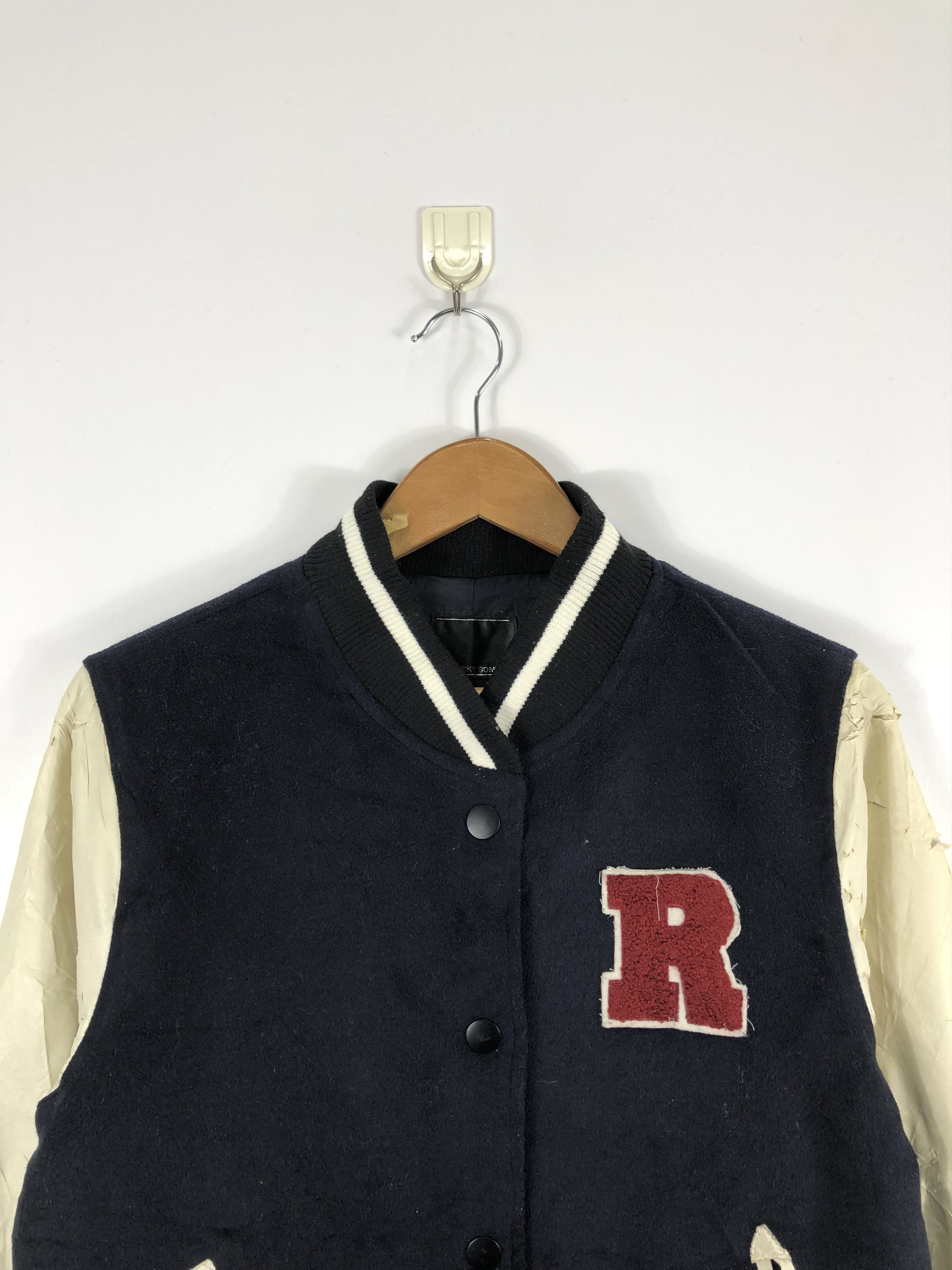 Vintage Vintage Japanese Brand Embroidery Leather Varsity V0261 Size US L / EU 52-54 / 3 - 2 Thumbnail