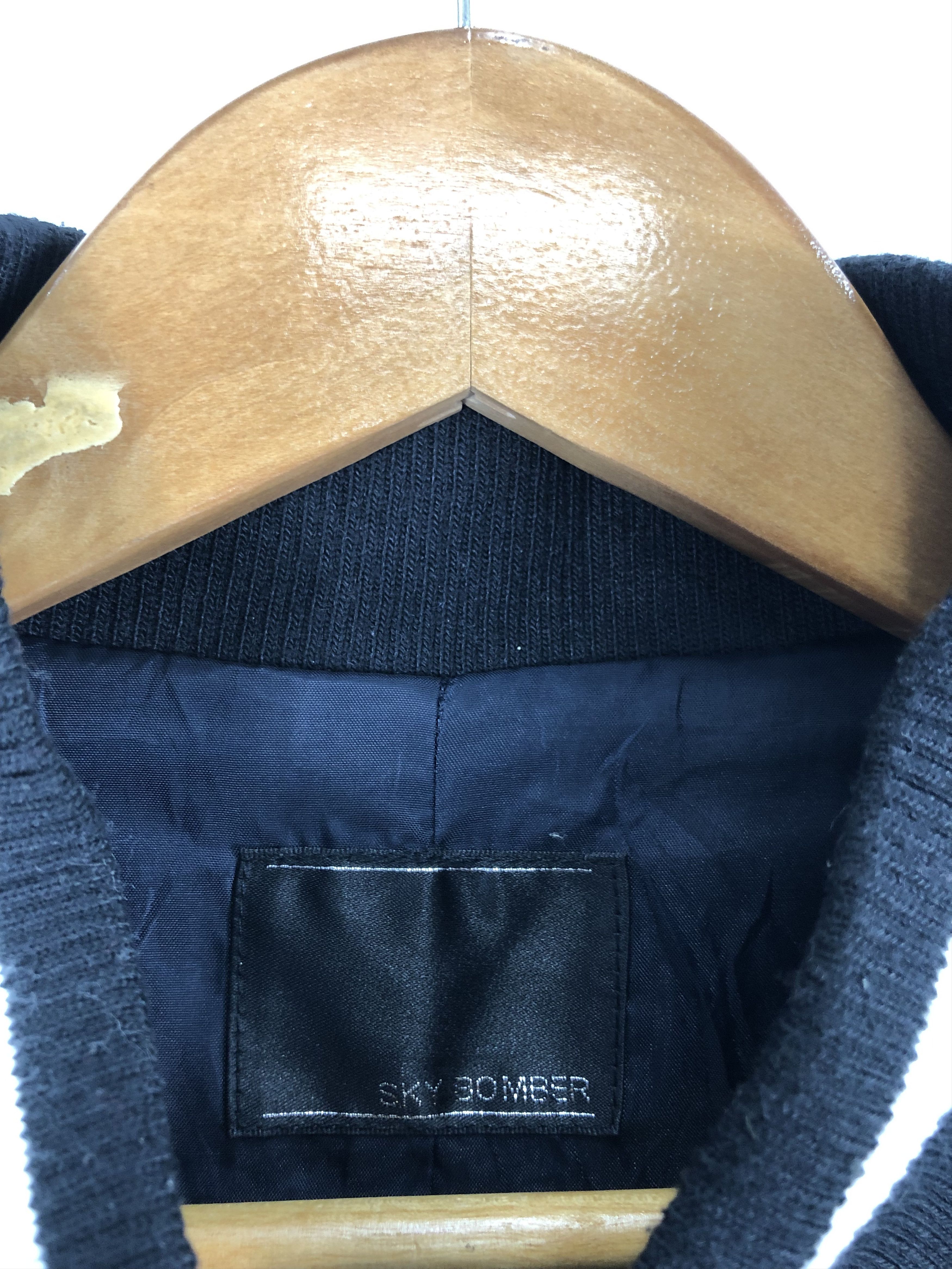 Vintage Vintage Japanese Brand Embroidery Leather Varsity V0261 Size US L / EU 52-54 / 3 - 10 Thumbnail