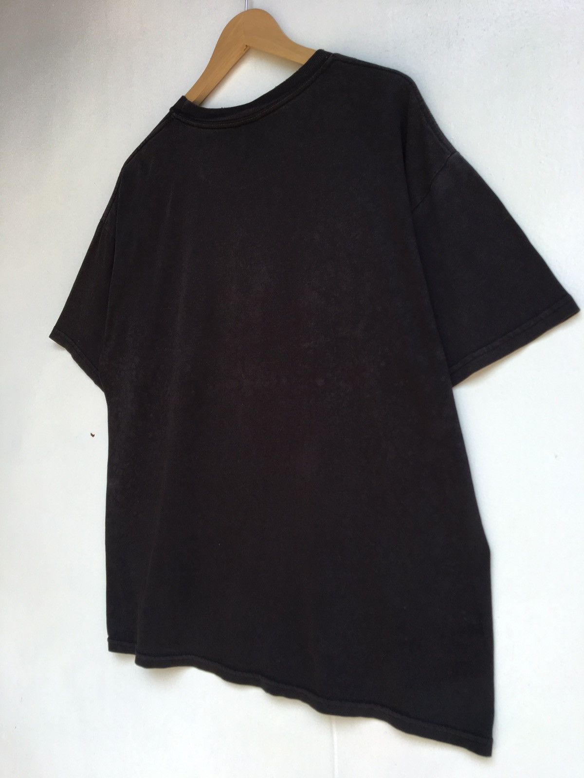 Vintage Vintage Rare Kurt Cobain T-Shirt Copyright 2002 Size US L / EU 52-54 / 3 - 16 Thumbnail