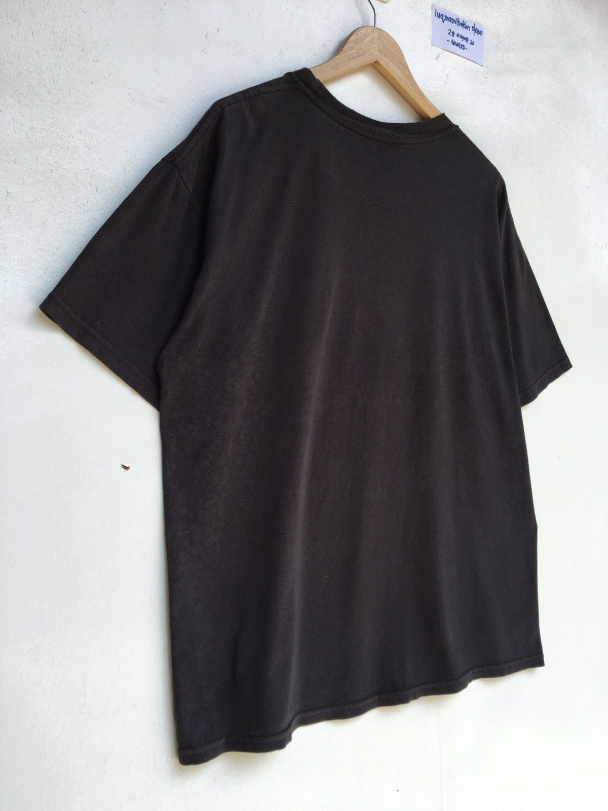 Vintage Vintage Rare Kurt Cobain T-Shirt Copyright 2002 Size US L / EU 52-54 / 3 - 15 Thumbnail