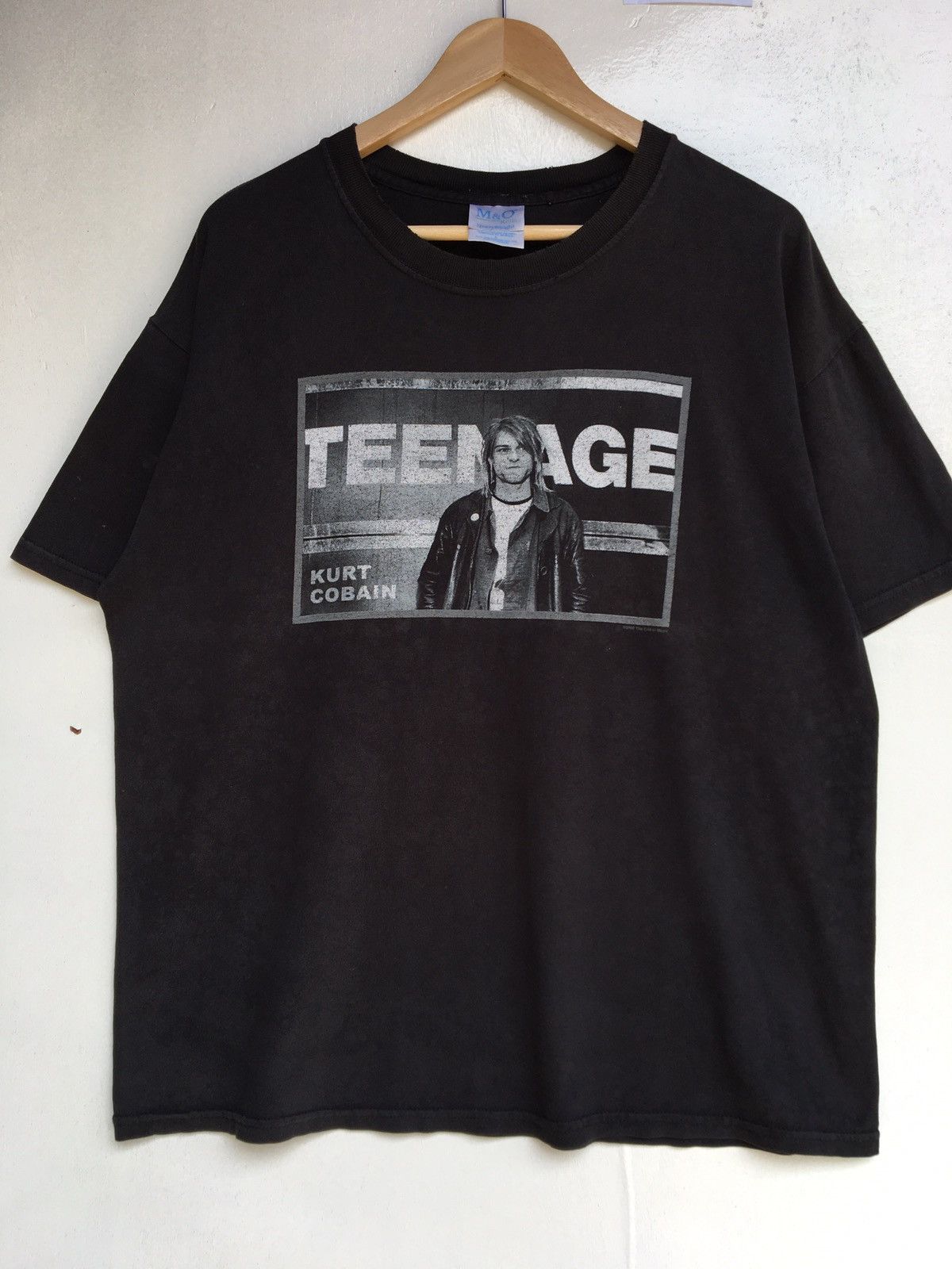 Vintage Vintage Rare Kurt Cobain T-Shirt Copyright 2002 Size US L / EU 52-54 / 3 - 2 Thumbnail