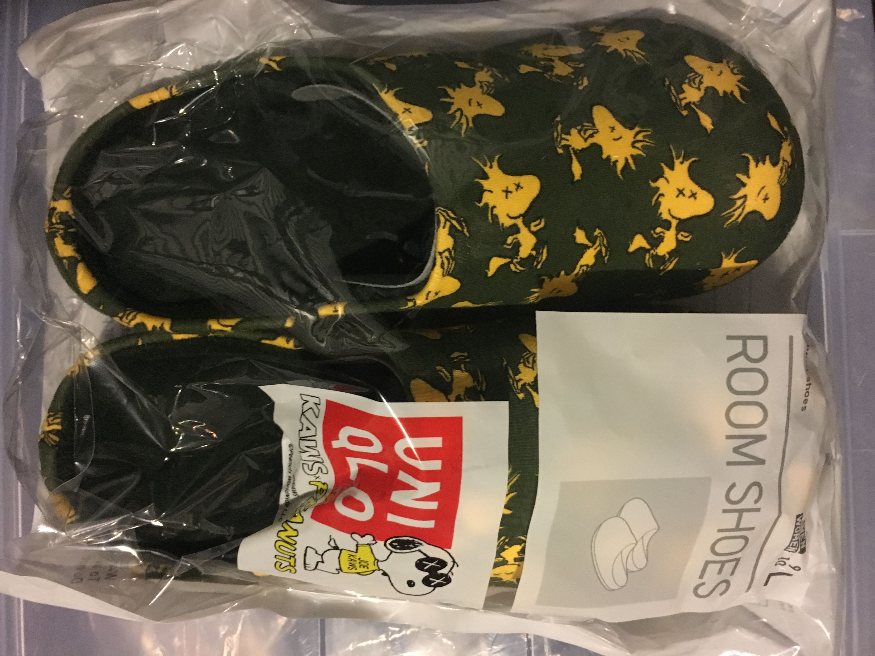 Uniqlo X Peanuts Woodstock Room Shoes Size L Olive
