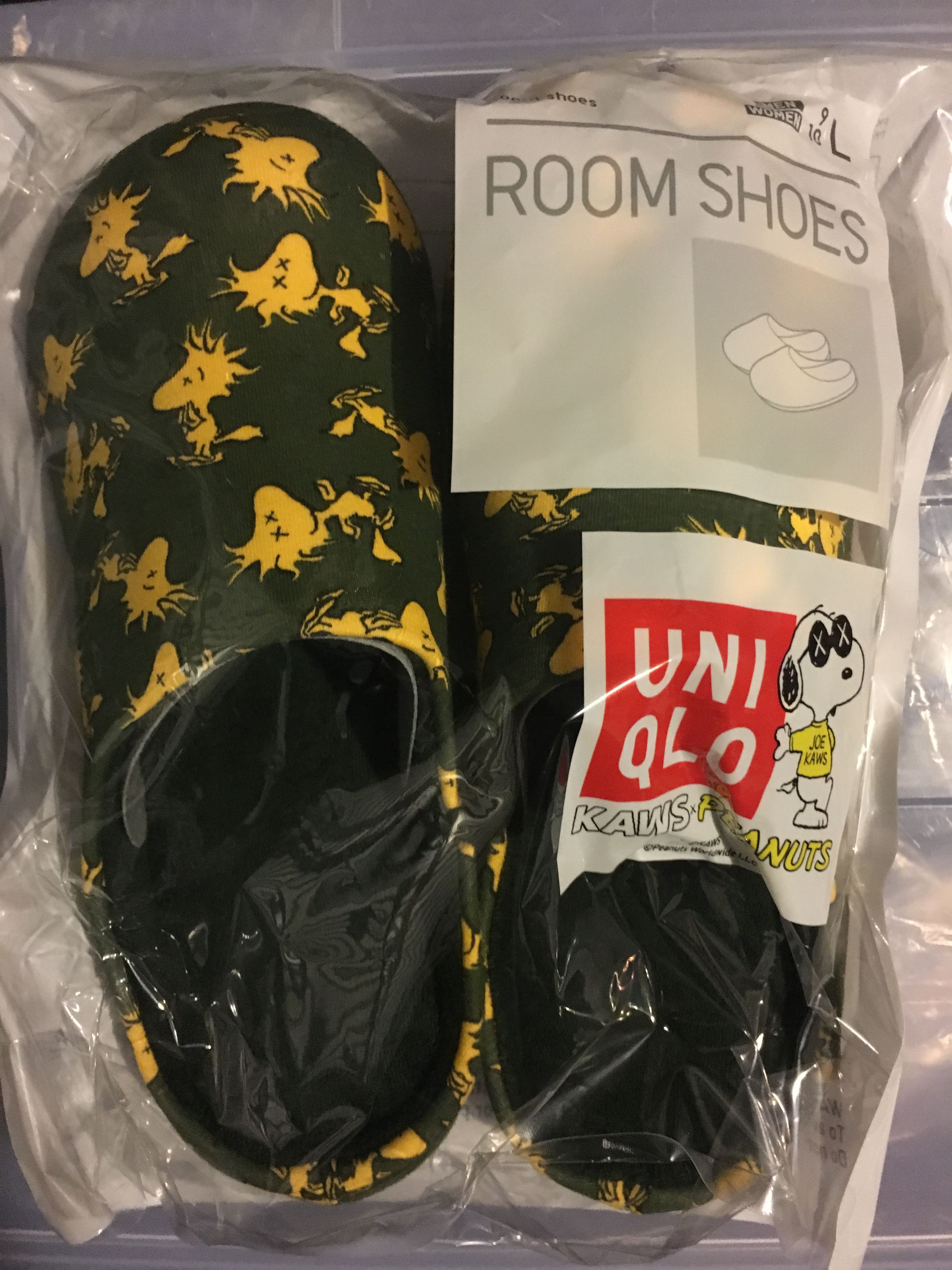 Kaws × Peanuts × Uniqlo Uniqlo X Peanuts Woodstock Room Shoes Size L Olive Size US 9 / EU 42 - 1 Thumbnail