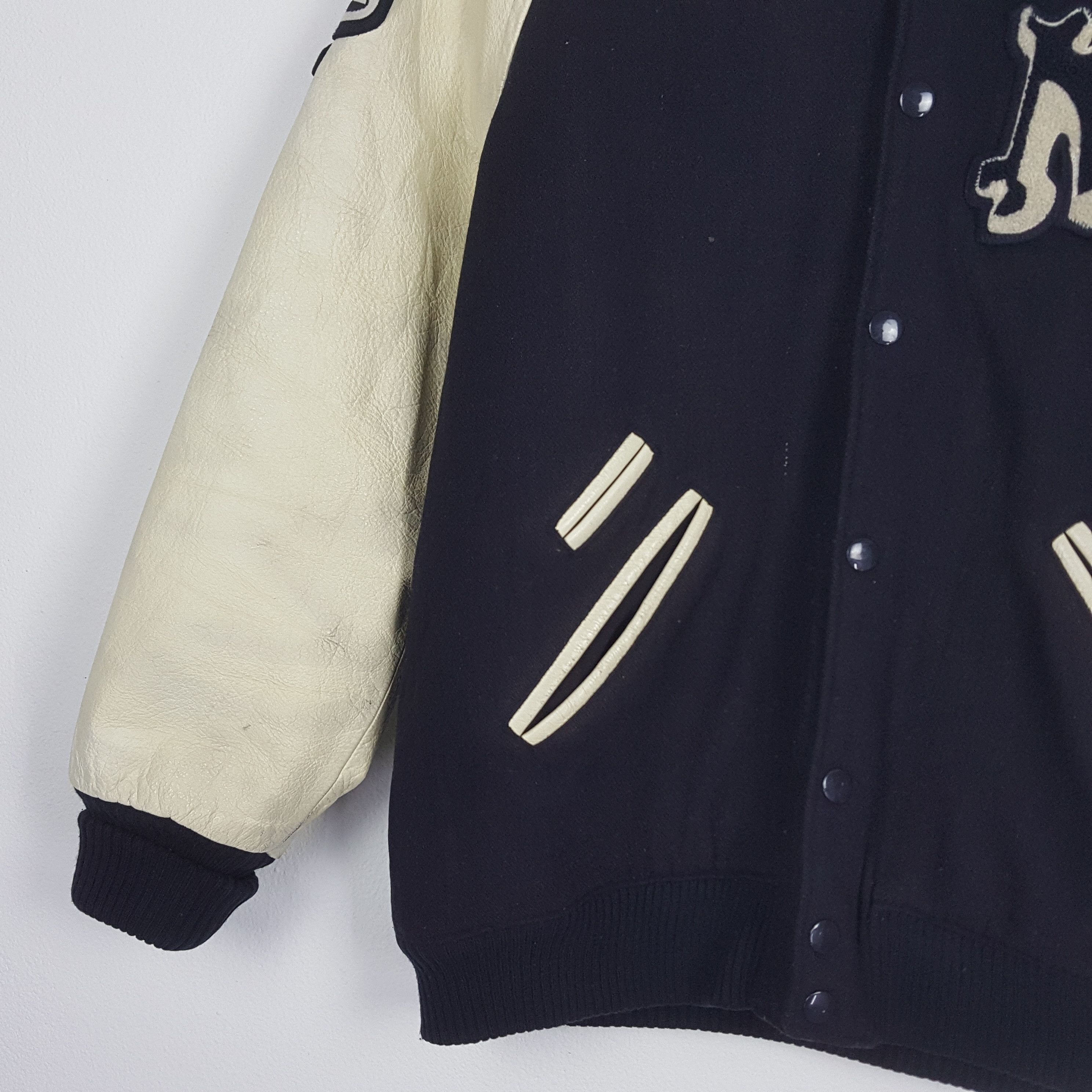Japanese Brand × Vintage Vintage MINORITY Japanese Brand Varsity Jacket Size US L / EU 52-54 / 3 - 3 Thumbnail