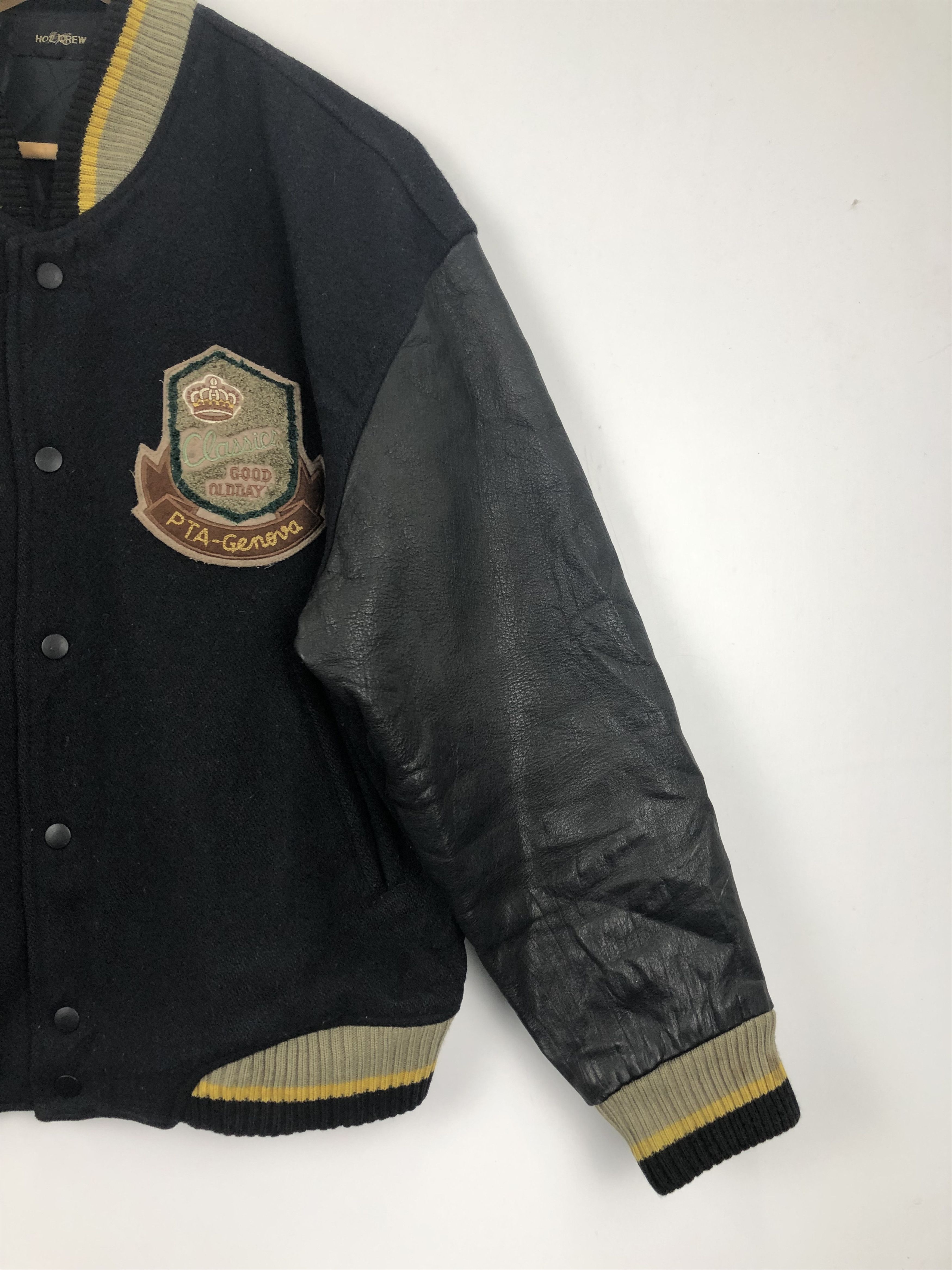 Vintage Vintage 80s PTA Genova Classic Leather Varsity Jacket V0351 Size US M / EU 48-50 / 2 - 4 Thumbnail