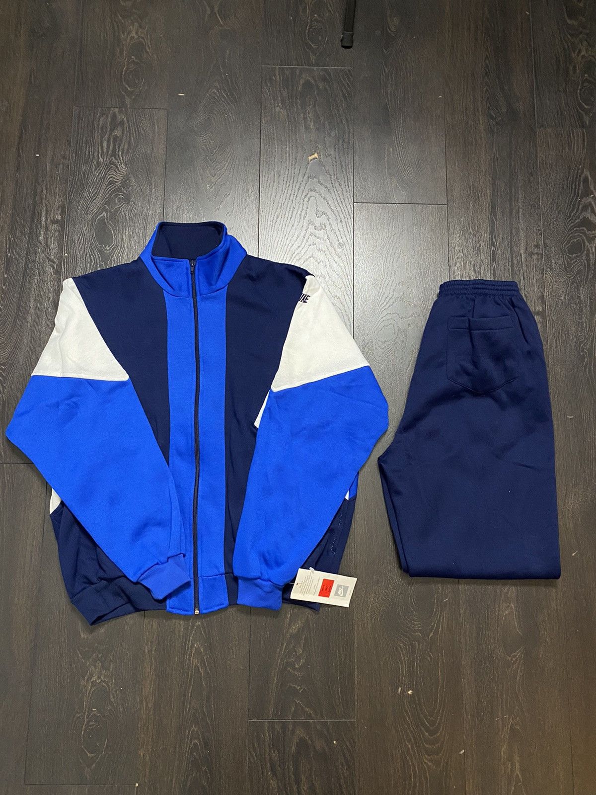 Nike × Vintage Vintage 1980’s Black/Blue Nike Full Sweatsuit DSWT Size US L / EU 52-54 / 3 - 1 Thumbnail