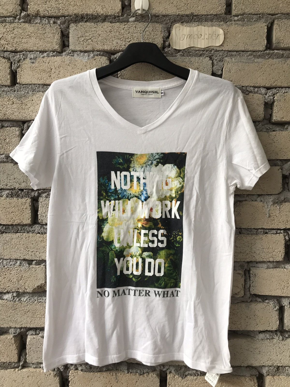 Japanese Brand × Vanquish Vanquish Tee Vneck Flowers Design Screen Japanese Brand Size US M / EU 48-50 / 2 - 1 Thumbnail