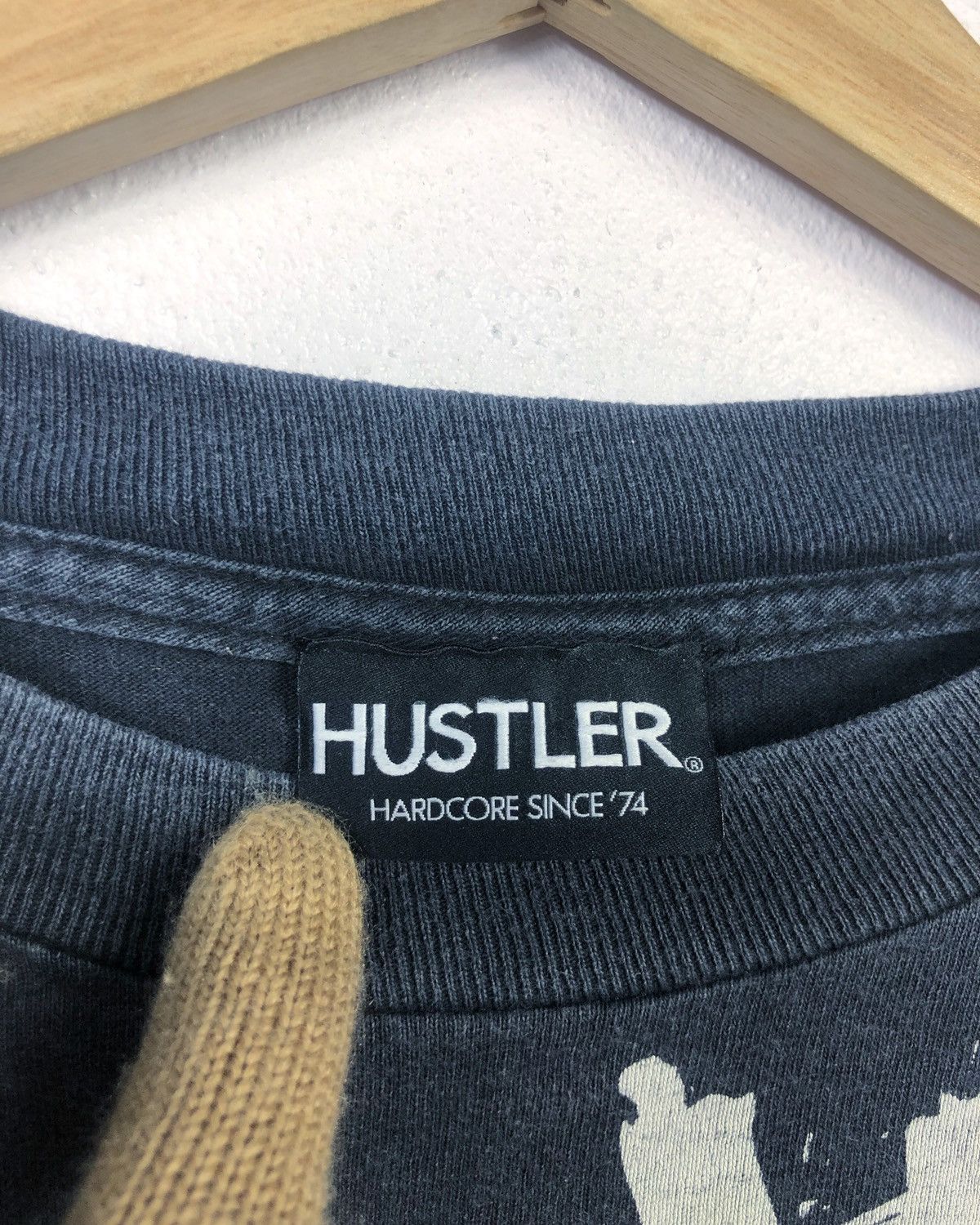 Vintage Rare Vintage Hustler Magazine Tee Size US XL / EU 56 / 4 - 8 Thumbnail