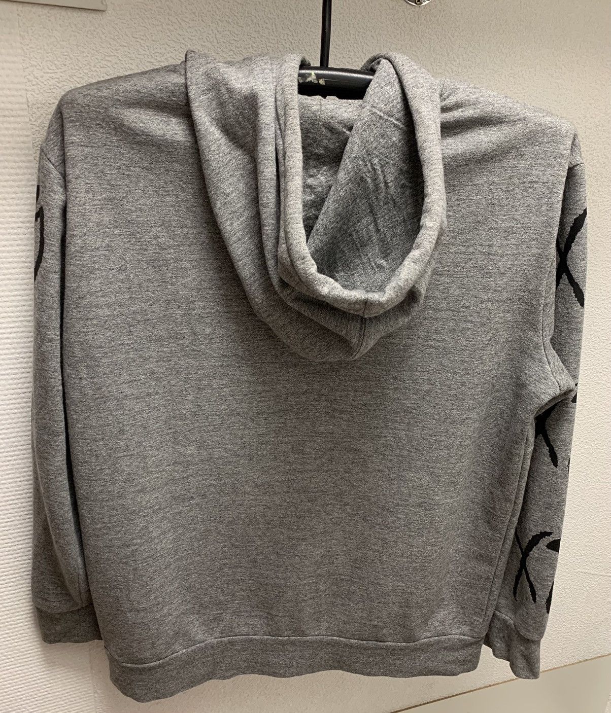 H&M The weeknd H&M & XO grey hoodie M sz luxury streetwear Size US M / EU 48-50 / 2 - 6 Thumbnail