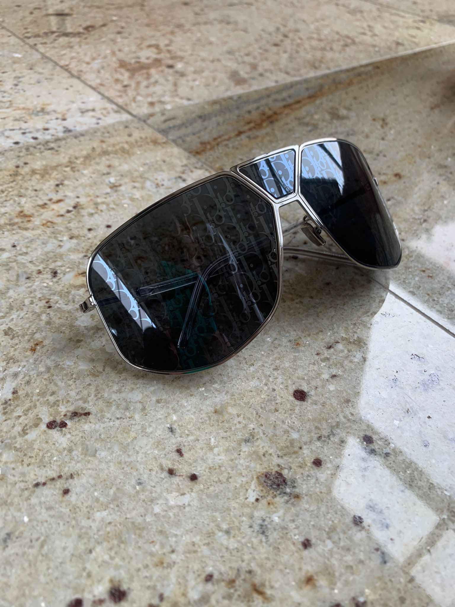 Pre-owned Dior Oblique Sunglasses In Black