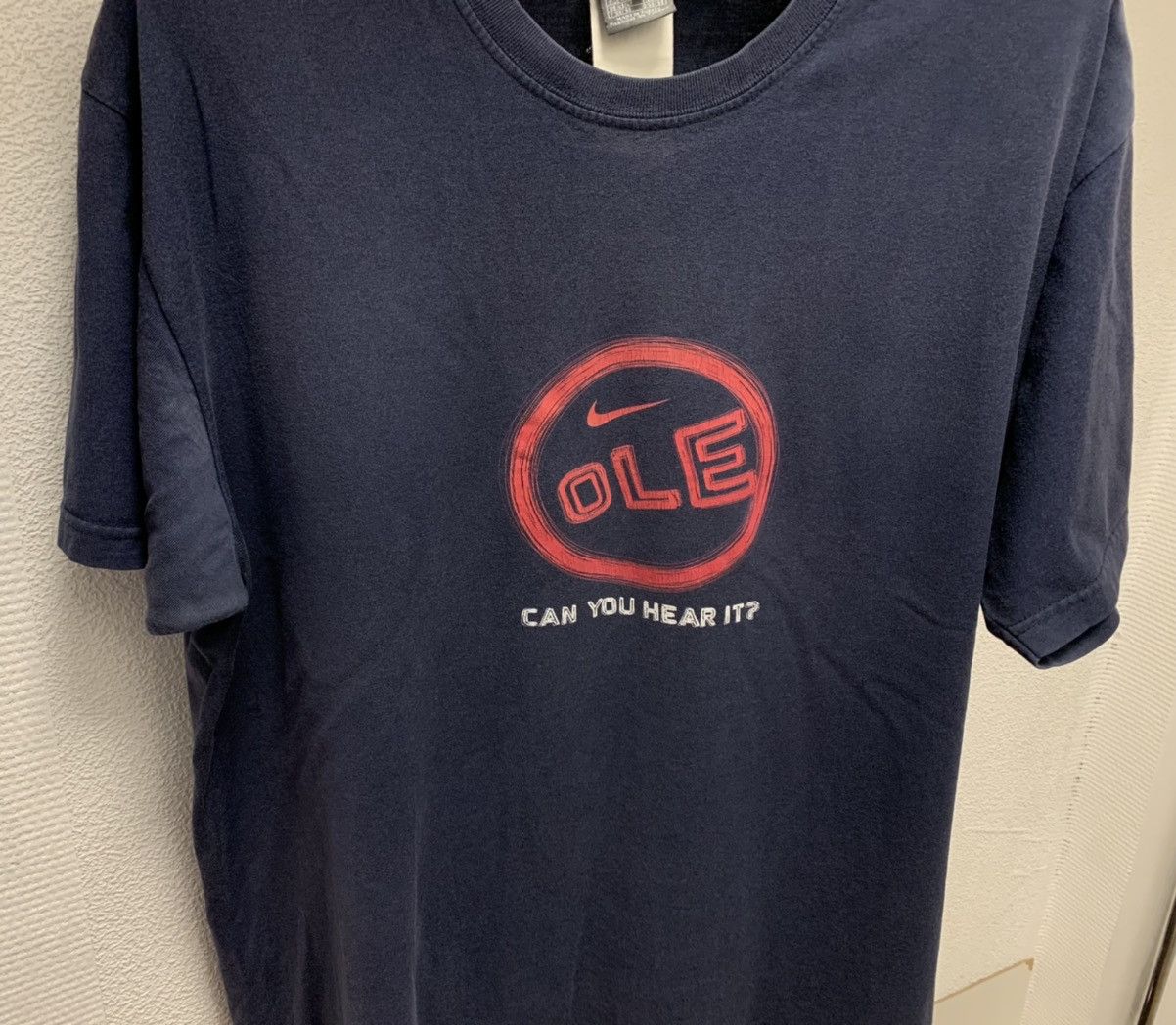 Nike Nike vintage t-shirt central logo 90th can you heart ? Xl sz Size US XL / EU 56 / 4 - 2 Thumbnail