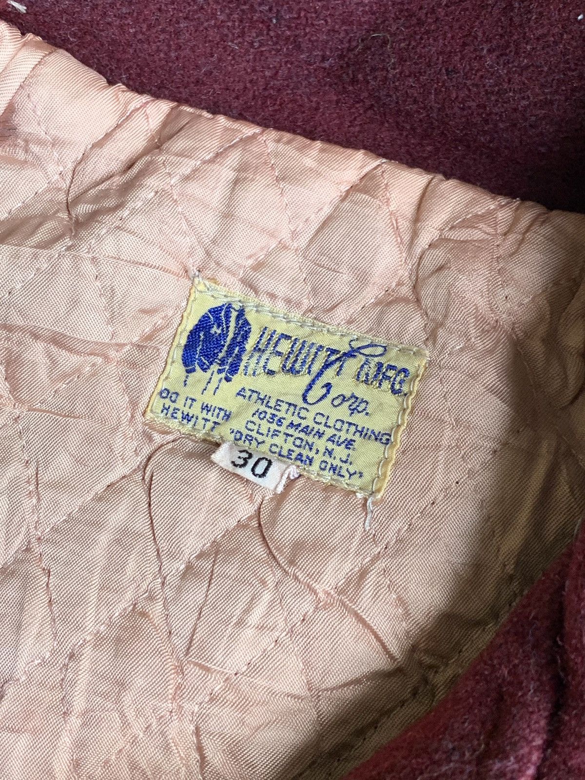 Vintage Vintage Embroidered Varsity Jacket by Hewitt MFG Size US S / EU 44-46 / 1 - 11 Thumbnail