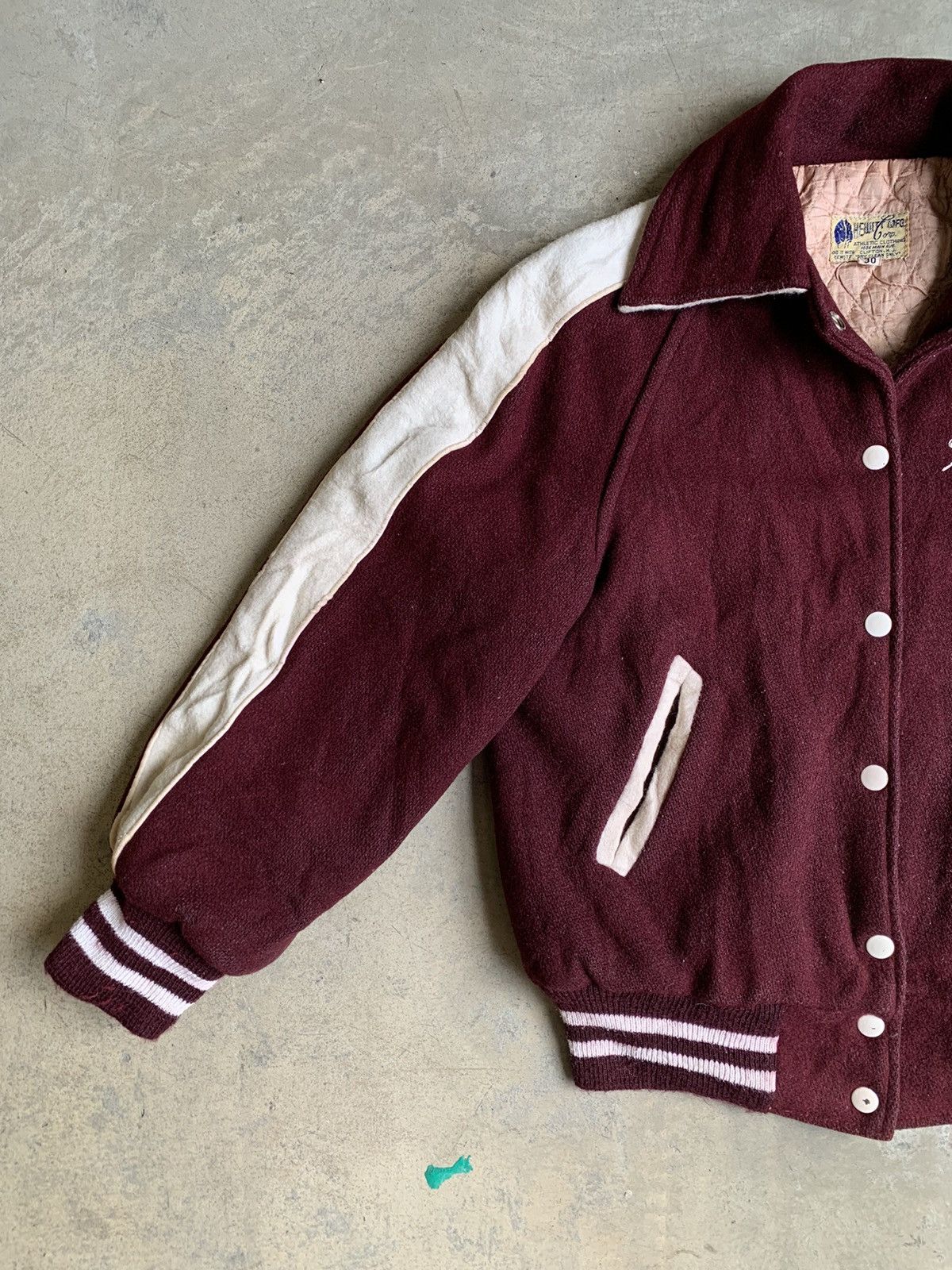 Vintage Vintage Embroidered Varsity Jacket by Hewitt MFG Size US S / EU 44-46 / 1 - 3 Thumbnail
