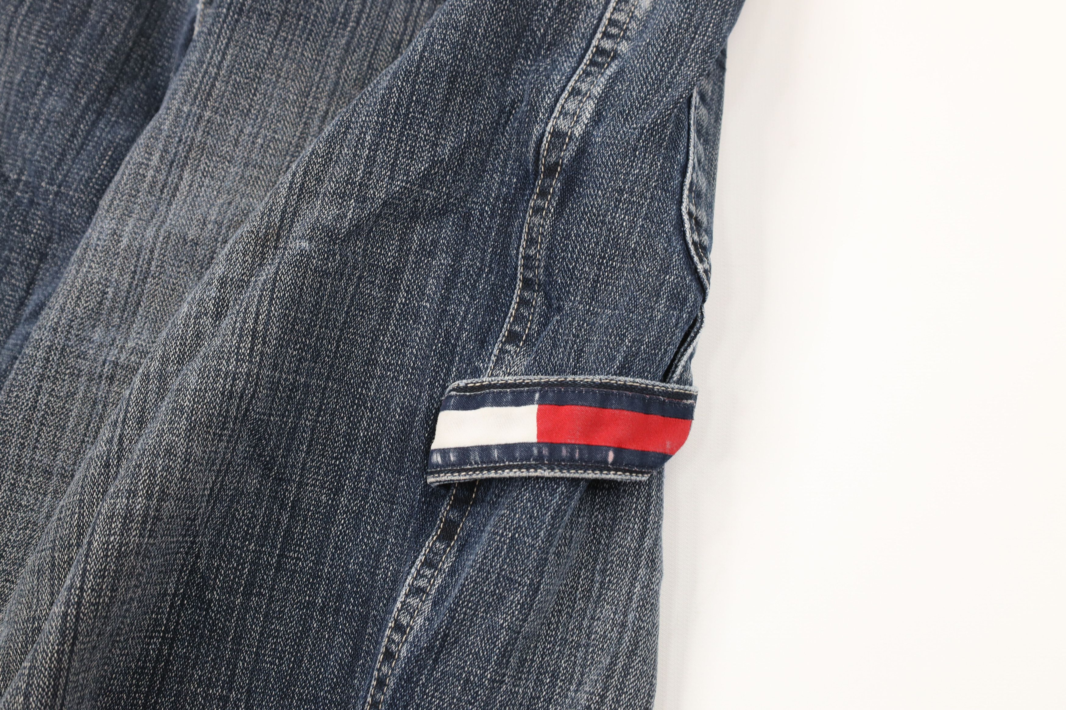 Tommy Hilfiger × Vintage Vintage 90s Tommy Hilfiger Out Baggy Denim Shorts Jorts Size US 34 / EU 50 - 4 Thumbnail