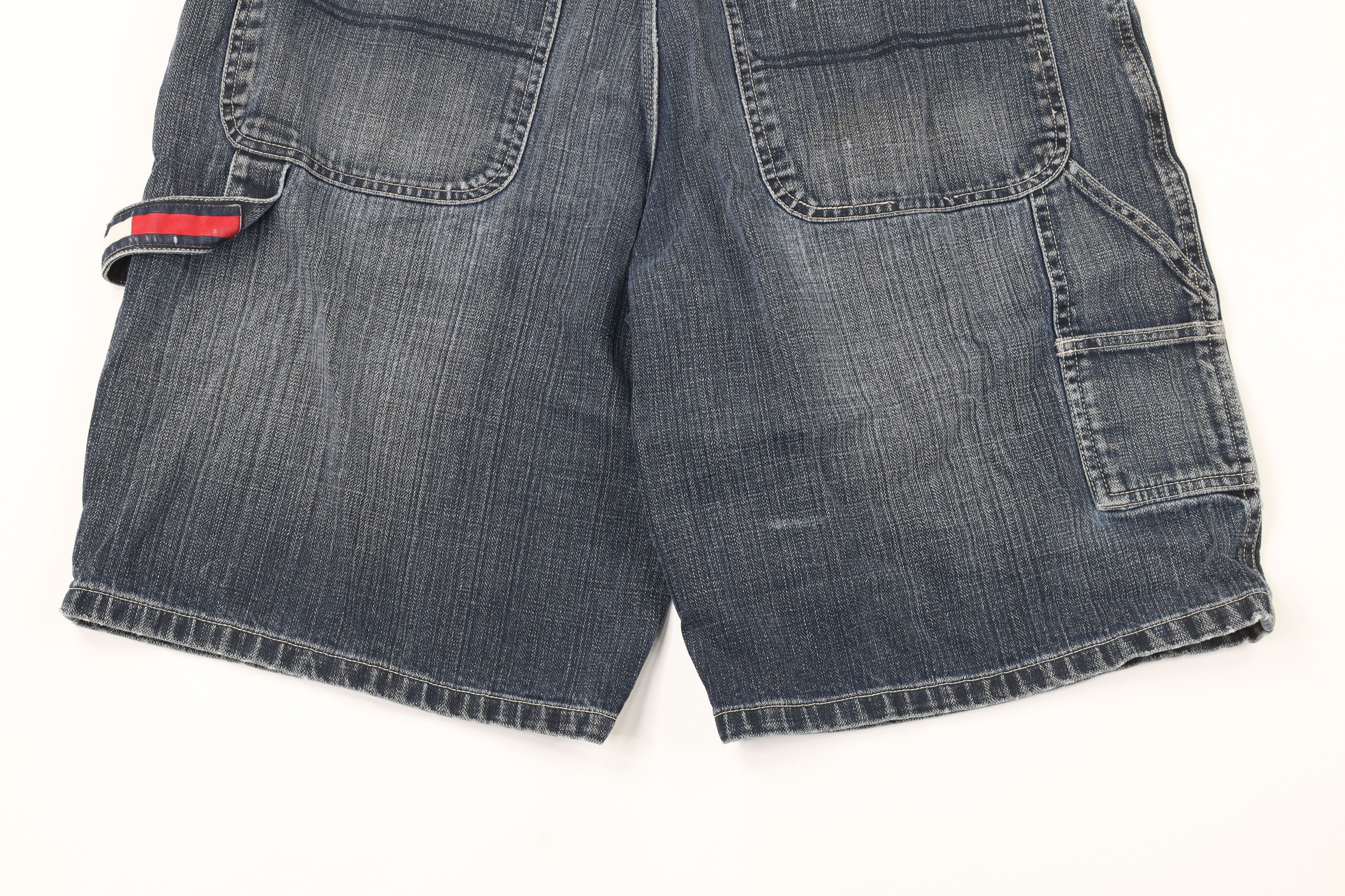 Tommy Hilfiger × Vintage Vintage 90s Tommy Hilfiger Out Baggy Denim Shorts Jorts Size US 34 / EU 50 - 11 Thumbnail