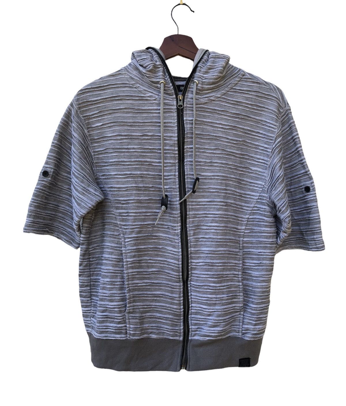 Japanese Brand Japanese Brand Mossimo Short Sleeve pleat Full Zip Size US M / EU 48-50 / 2 - 2 Thumbnail