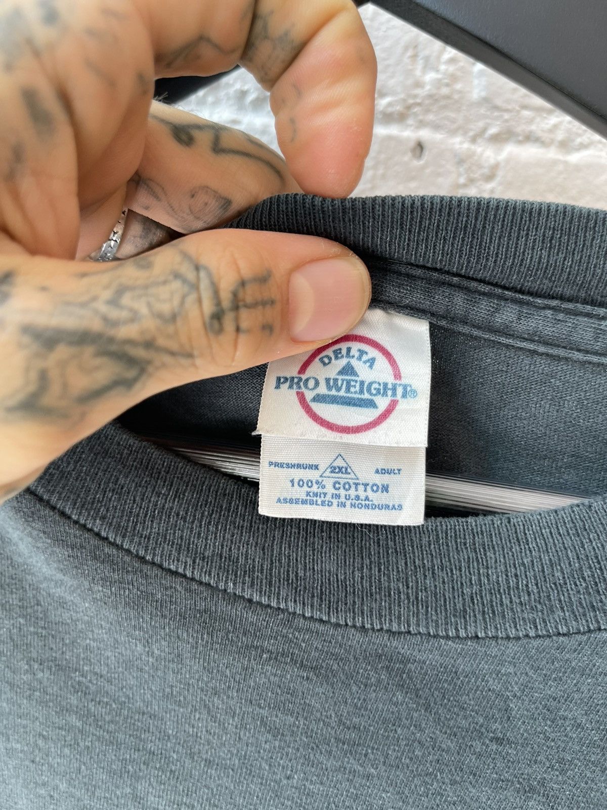 Vintage Vintage JESUS IS COMING HIDE THE PORN ! crazy Shirt fuck Size US XXL / EU 58 / 5 - 4 Thumbnail