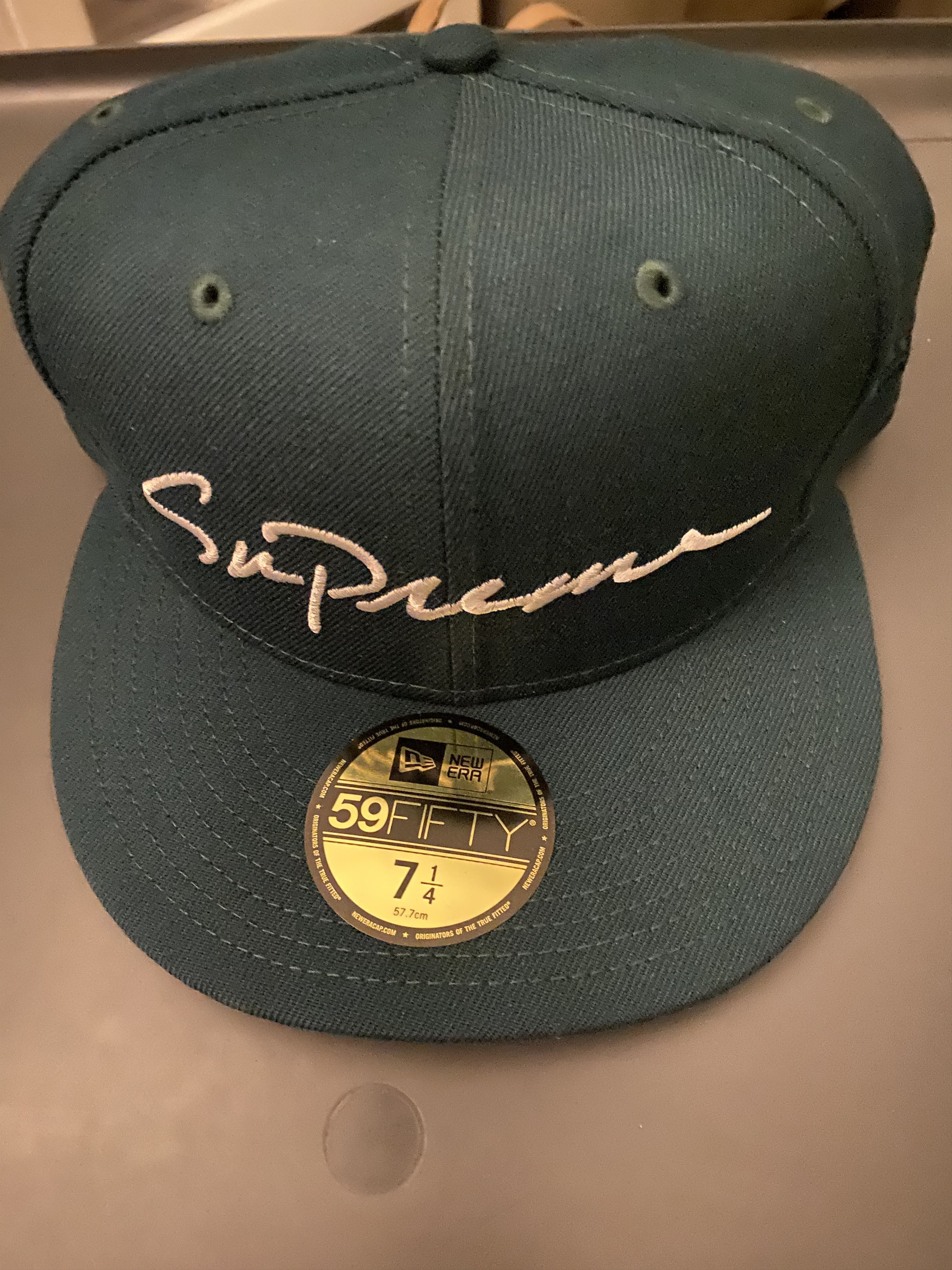 バラ売り価格 supreme classic script new era 7-5/8 | www ...