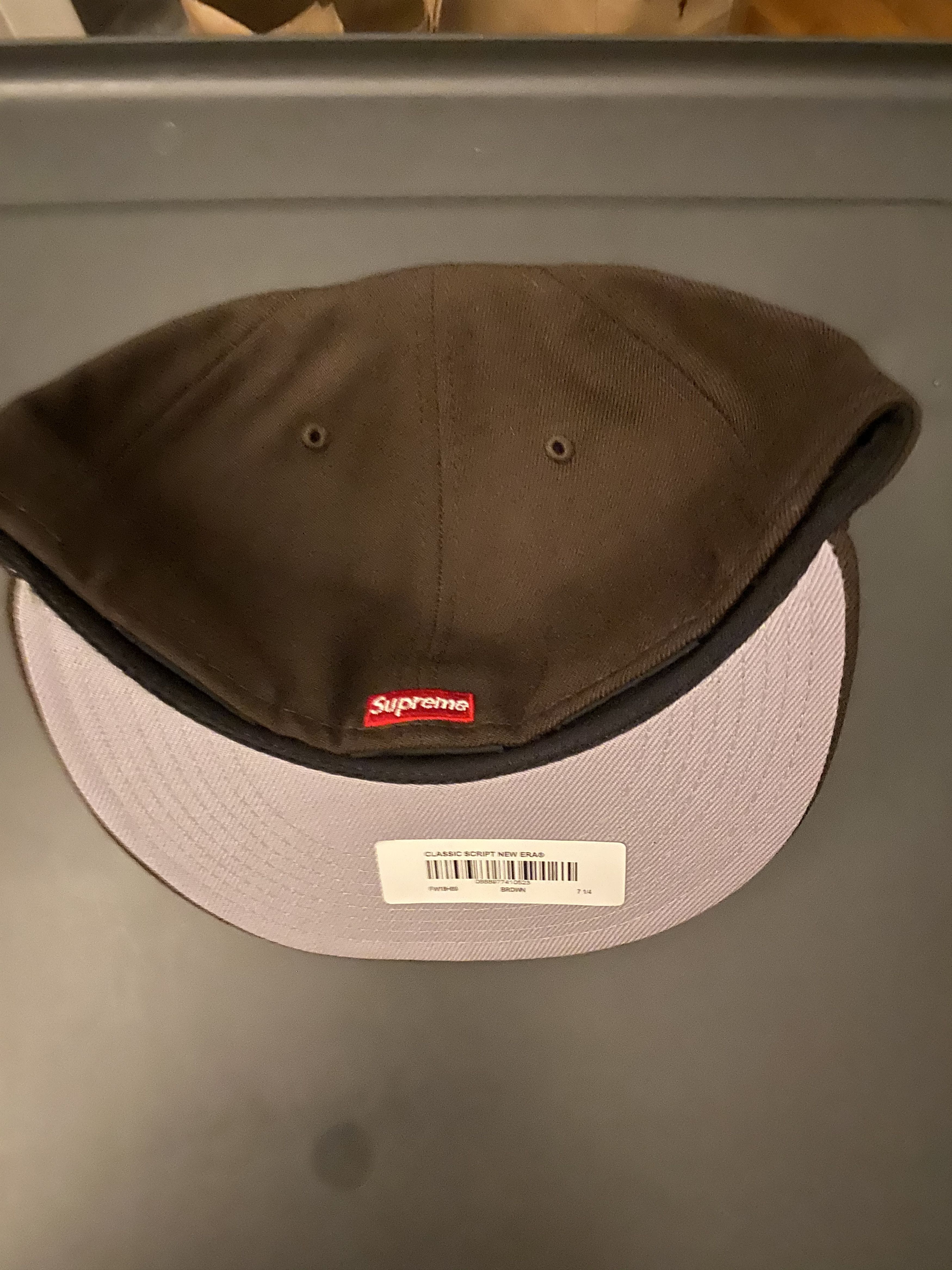 New Era × Supreme Supreme Classic Script New Era Cap Brown Size 7 1/4 Size ONE SIZE - 2 Thumbnail