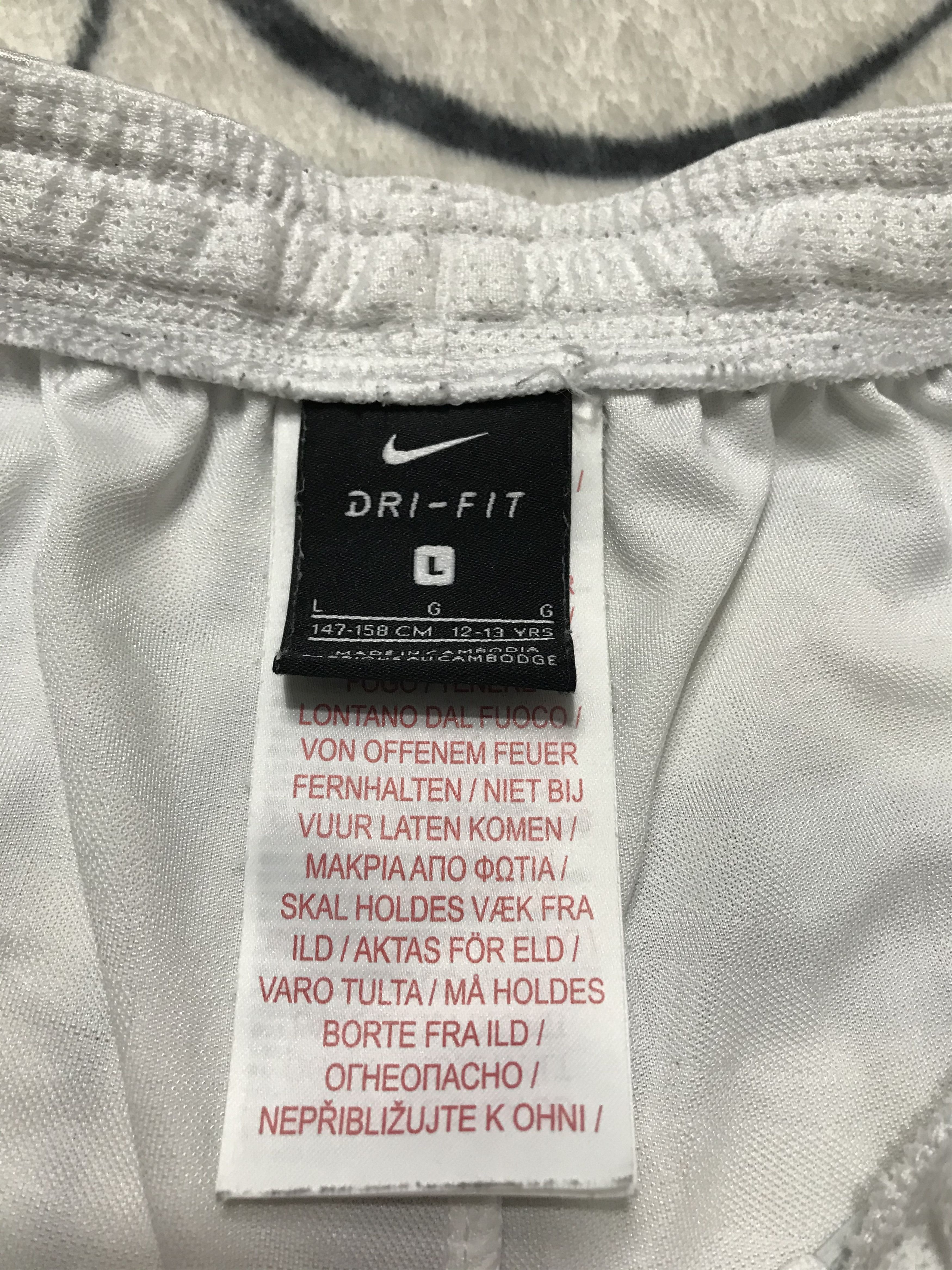 Nike × Vintage Vintage Nike Mens Shorts Dri Fit Y2K Size US 30 / EU 46 - 3 Thumbnail