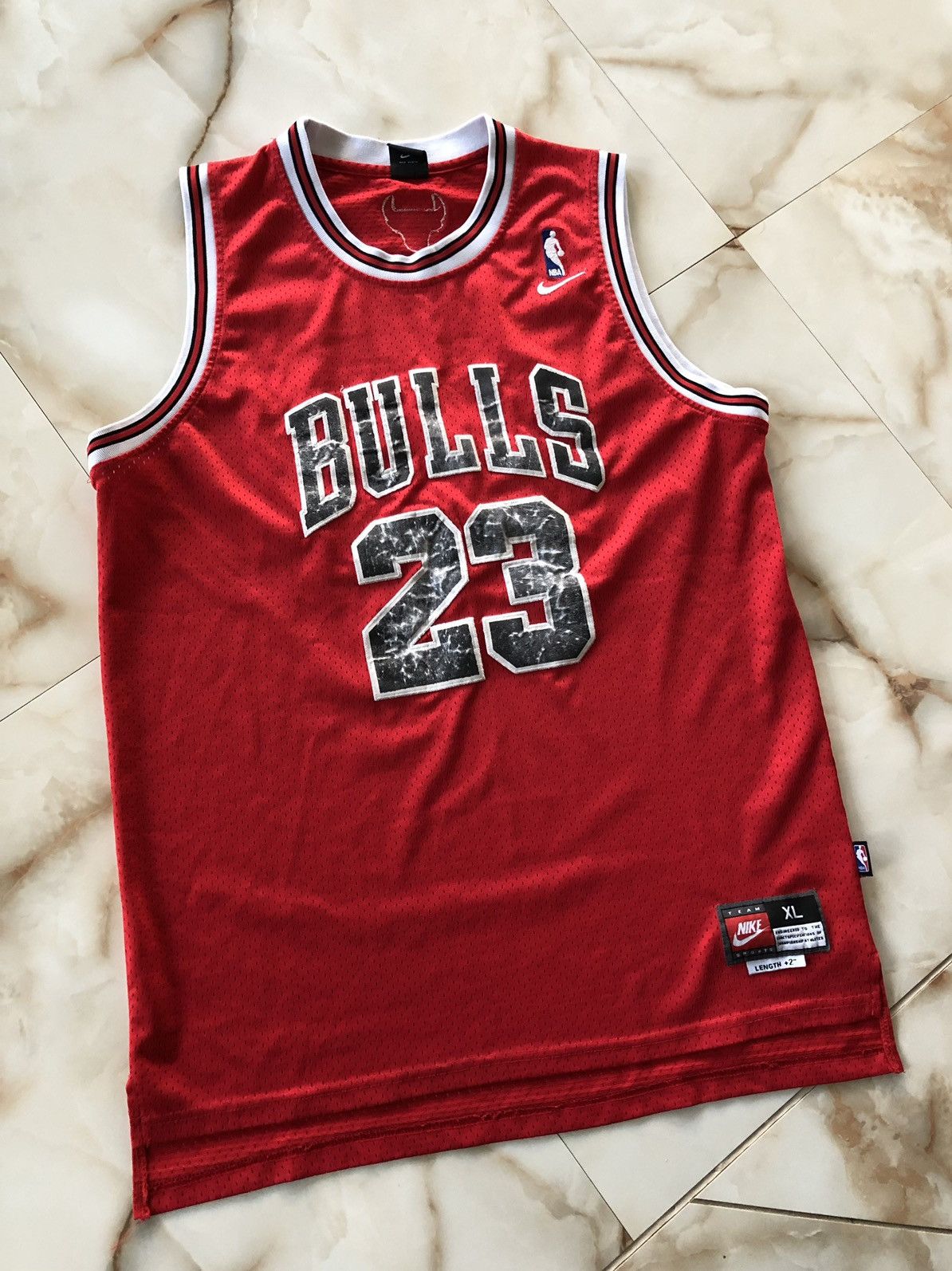 Jordan Brand × Nike × Vintage Vintage Nike Chicago Bulls Jordan 23 Jersey Size US XL / EU 56 / 4 - 2 Thumbnail