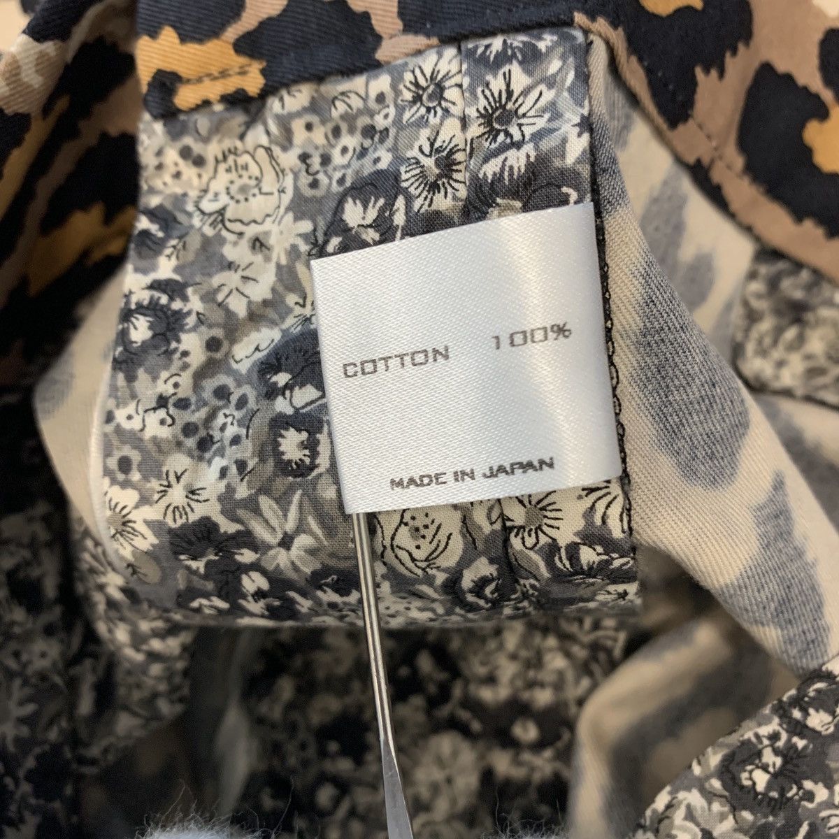 Number (N)ine Number (N)ine 2003SS/AW Crying Heart Leopard Cargo Pants Size US 31 - 5 Thumbnail