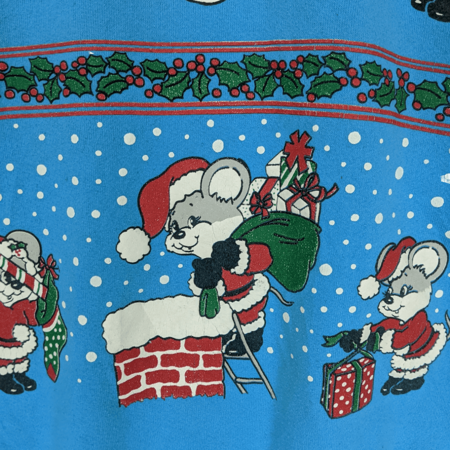 Fruit Of The Loom Vintage 90's FOTL Santa Mouse Christmas Jumper Sweatshirt Size US XL / EU 56 / 4 - 6 Thumbnail