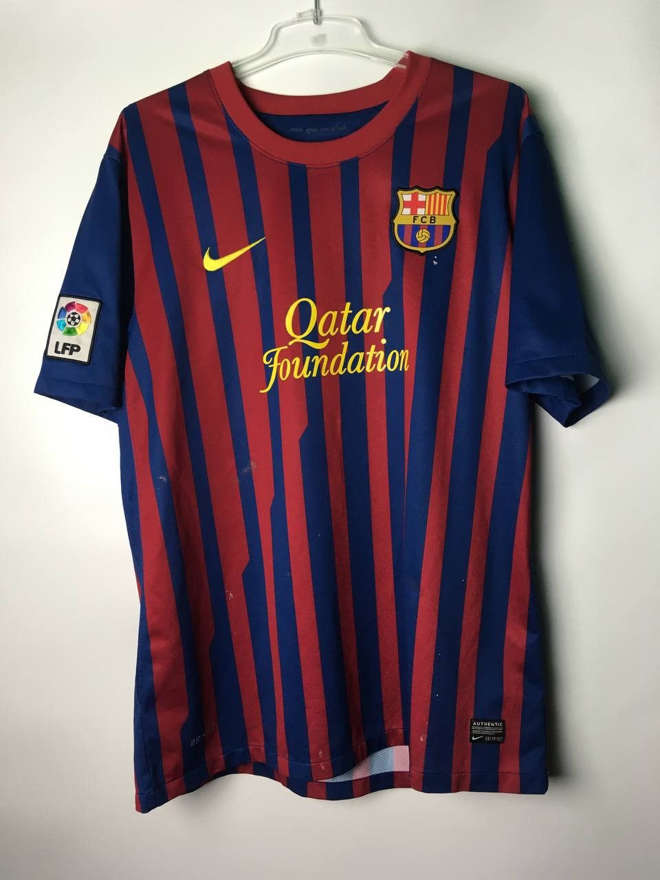 Nike Barcelona Jersey 2011 2012 Home Size XL Shirt Soccer Nike Size US XL / EU 56 / 4 - 1 Thumbnail