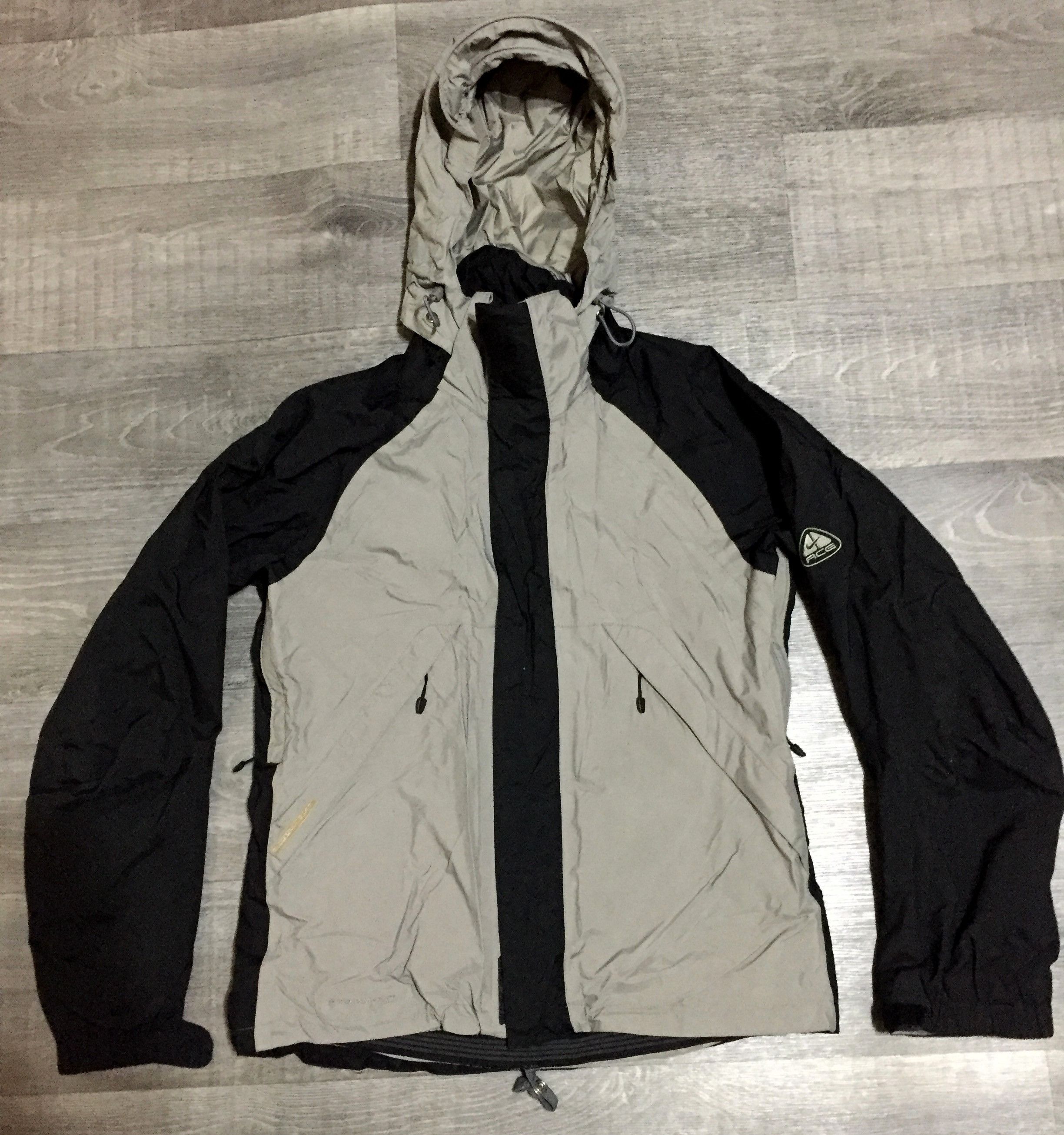 Nike Vintage Nike ACG Gore Tex Hardshell Jacket | Grailed