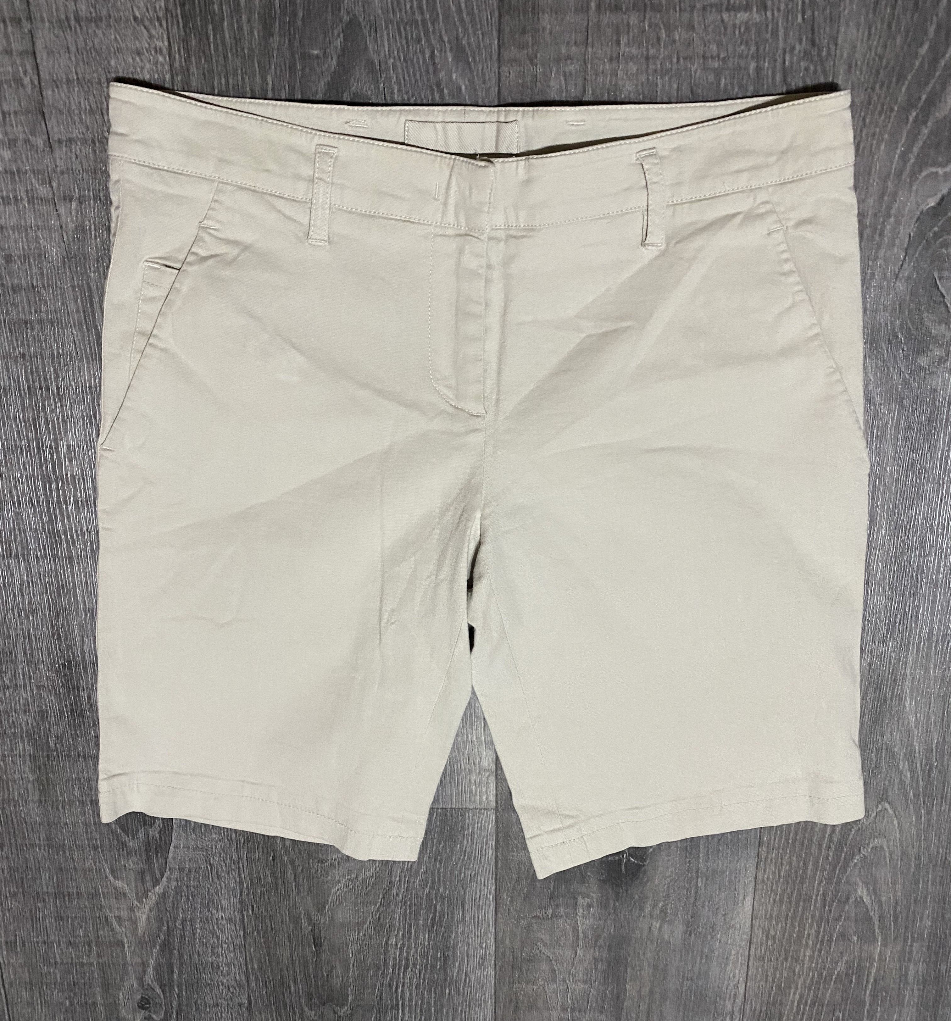 Prada Women’s SS09 Beige Prada Cotton Chino Shorts Vintage Size 28" / US 6 / IT 42 - 10 Thumbnail