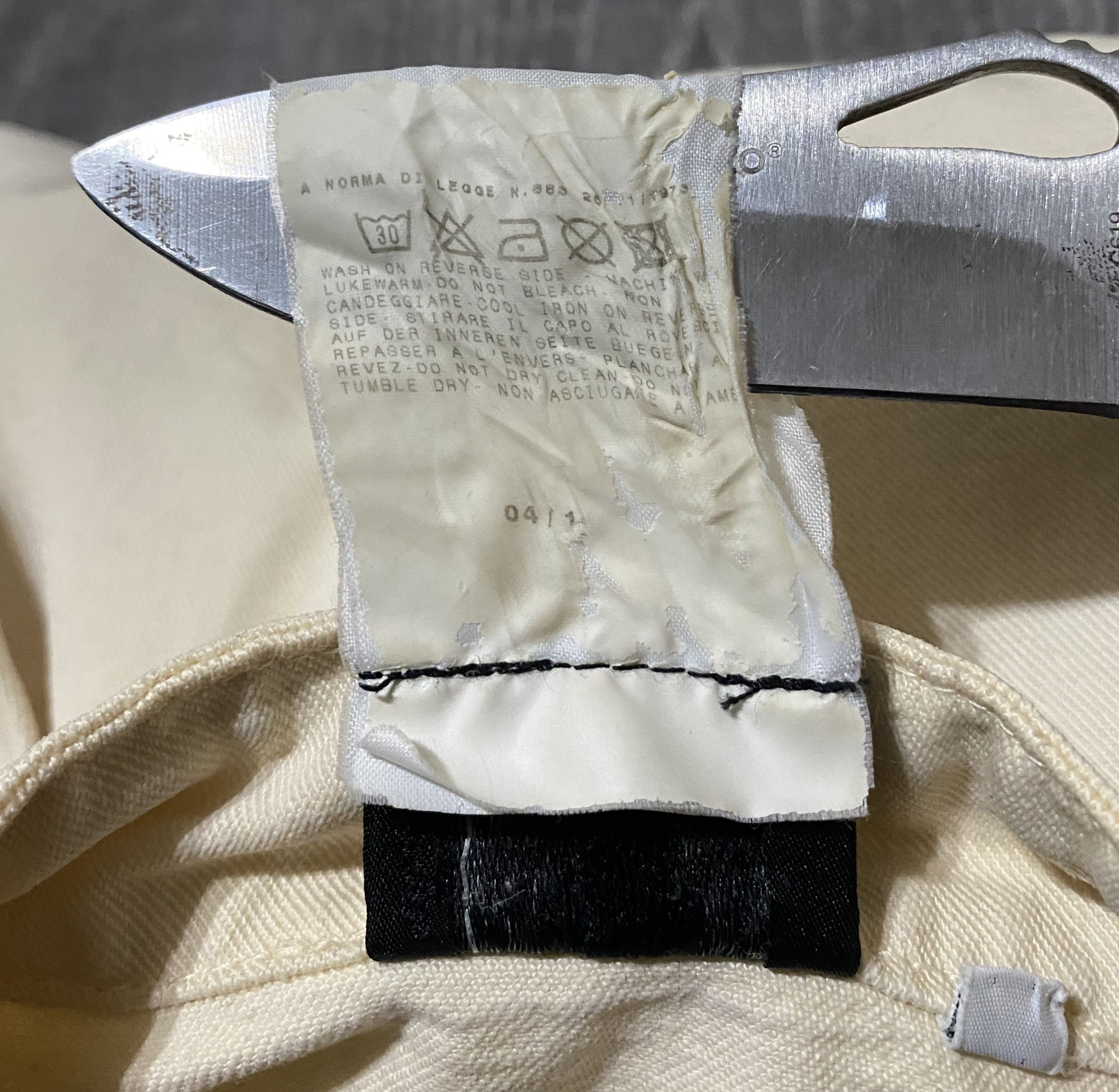 Versace Jeans Couture Jeans Couture VJC Milky White Multi Pocket Zip Denim Jacket Size L / US 10 / IT 46 - 5 Thumbnail
