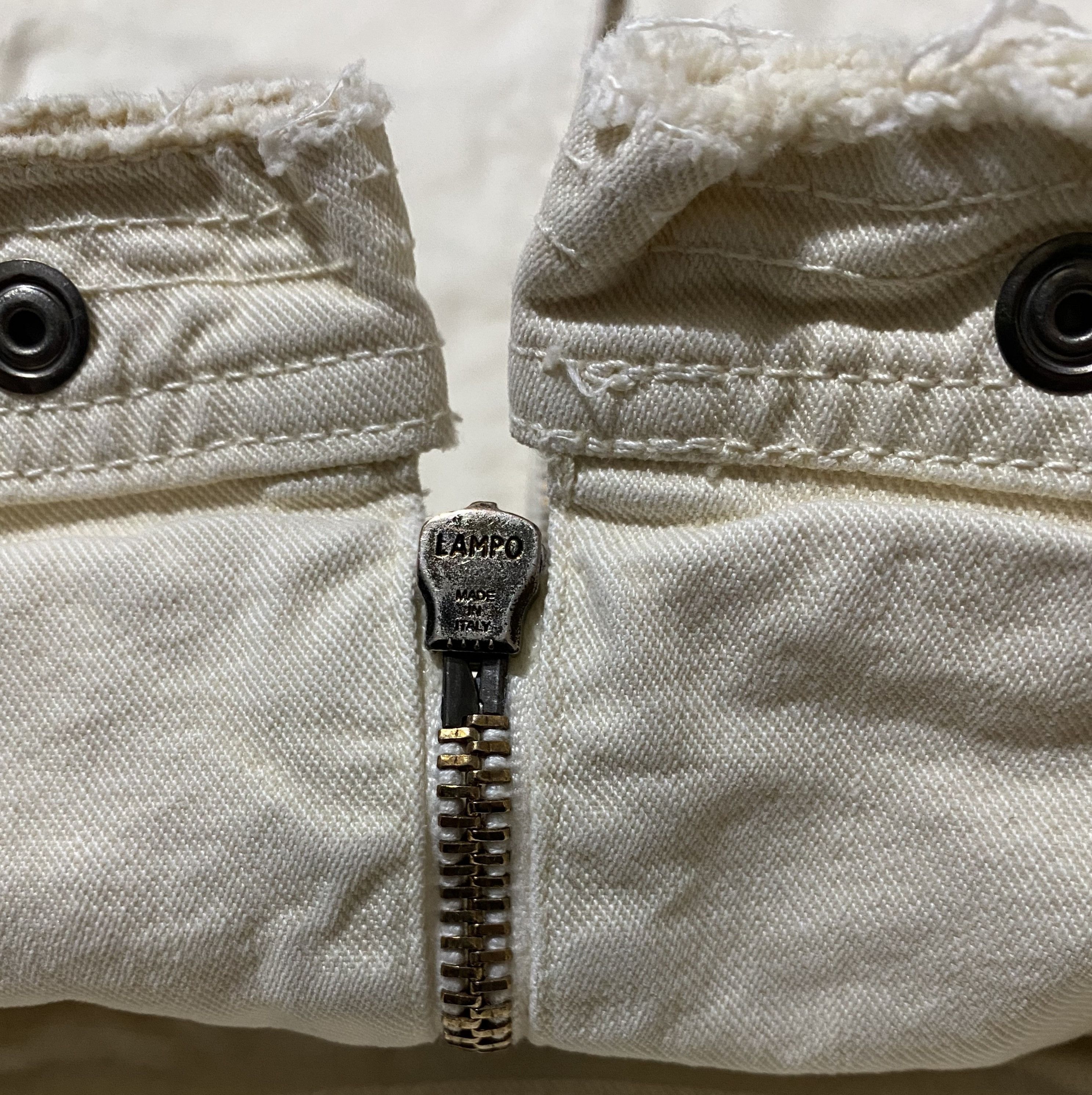 Versace Jeans Couture Jeans Couture VJC Milky White Multi Pocket Zip Denim Jacket Size L / US 10 / IT 46 - 11 Thumbnail