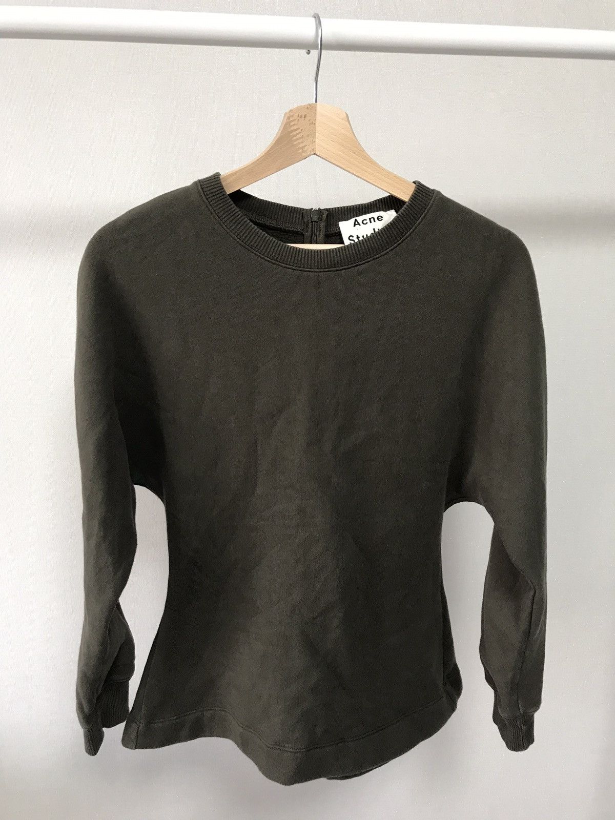 Acne Studios Women's Acne Studios Bat Shaped 2/3 Zip Olive Sweatshirt Size S / US 4 / IT 40 - 2 Thumbnail
