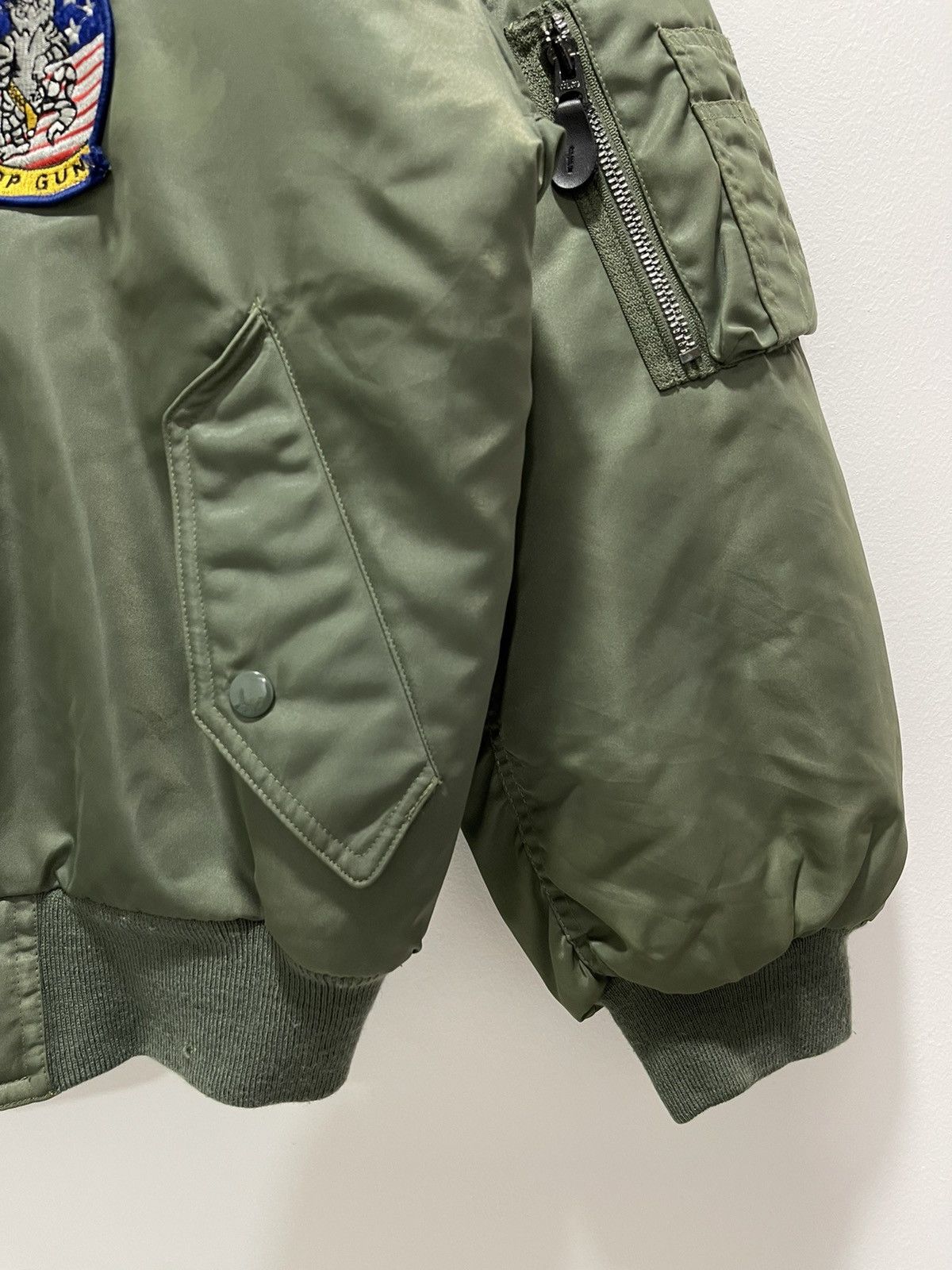 Vintage VINTAGE PATCHES TOP GUN FIGHTER BOMBER JACKET Size US M / EU 48-50 / 2 - 5 Thumbnail