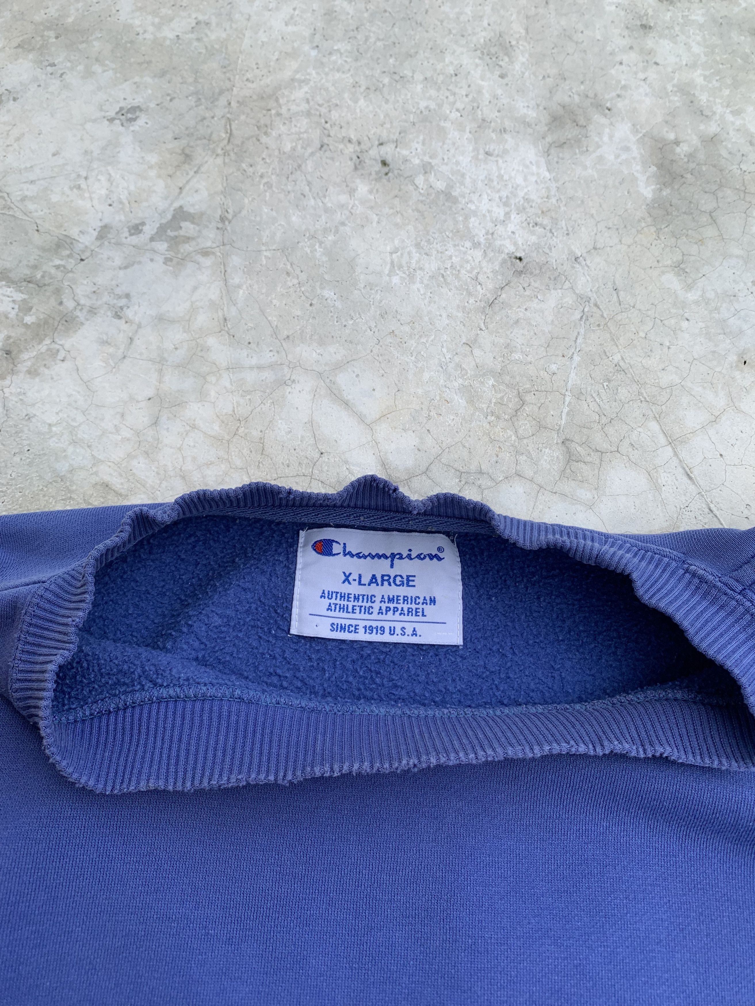 Champion Vintage Champion Sweatshirt Distressed Size US XL / EU 56 / 4 - 9 Thumbnail