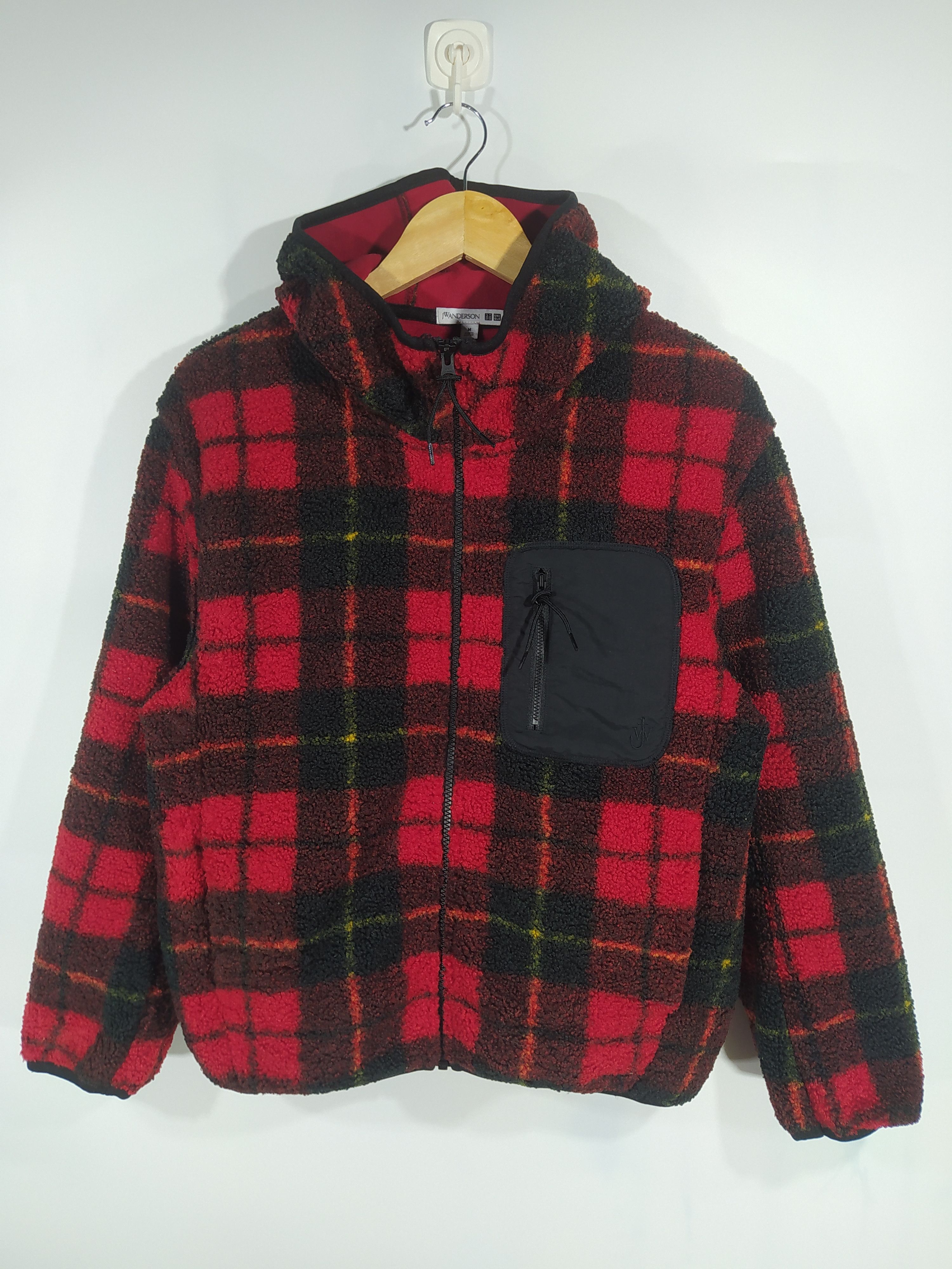 image of J W Anderson x Uniqlo Jw Anderson Plaid Bulky Fleece in Plaid Red, Men's (Size Medium)