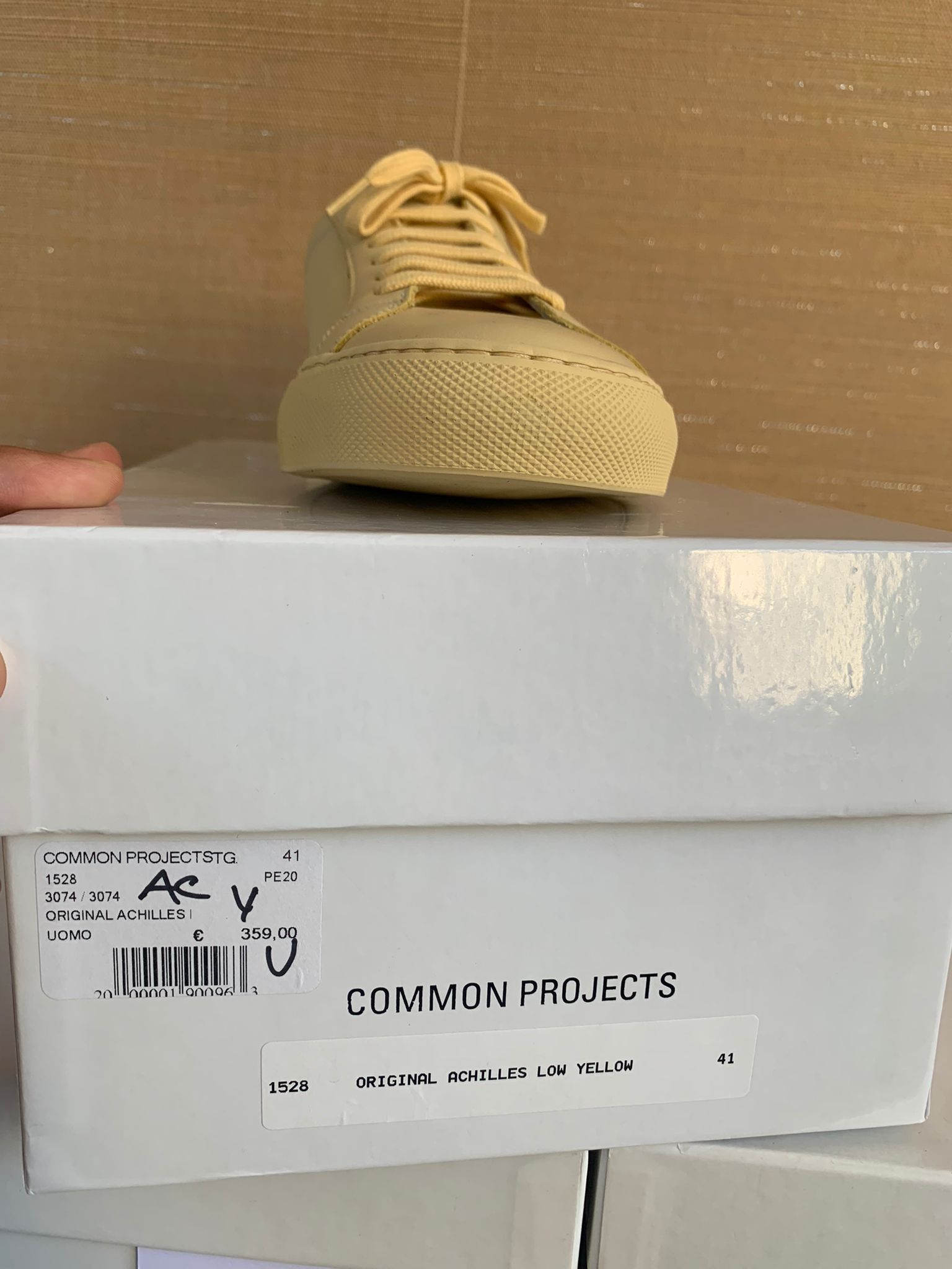 Common Projects Low Achilles Sneakers in Yellow Size US 8 / EU 41 - 10 Thumbnail
